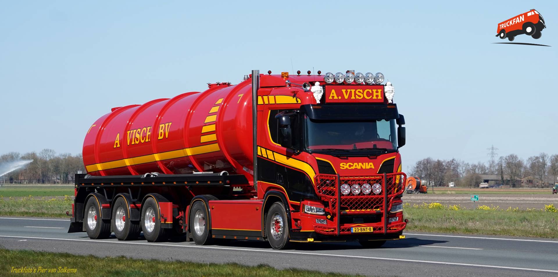 Scania R650 Vrachtwagen van Bedrijf Visch bij A6 Lemsterhop