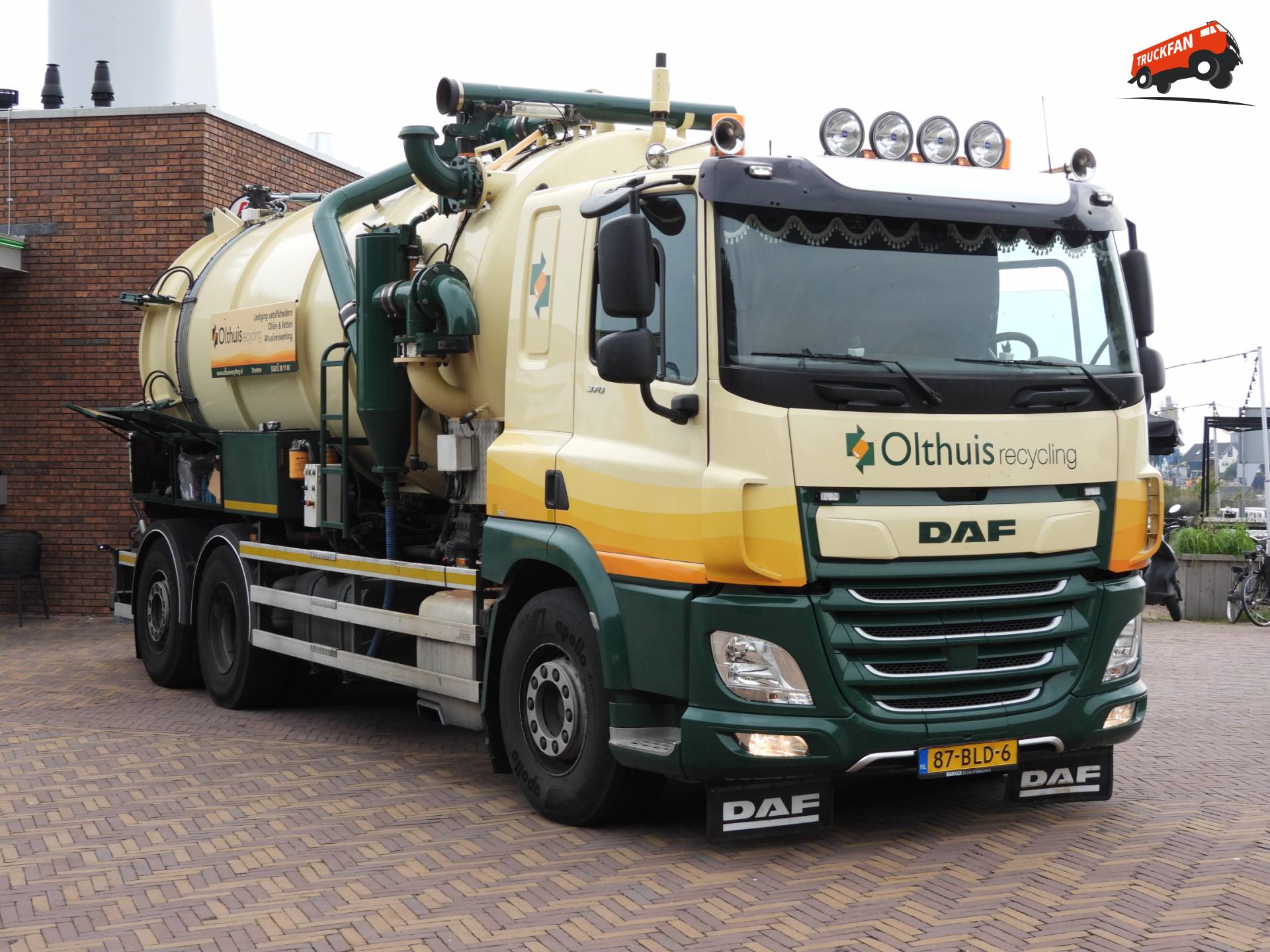 DAF CF Euro 6 truck in Schoonhoven