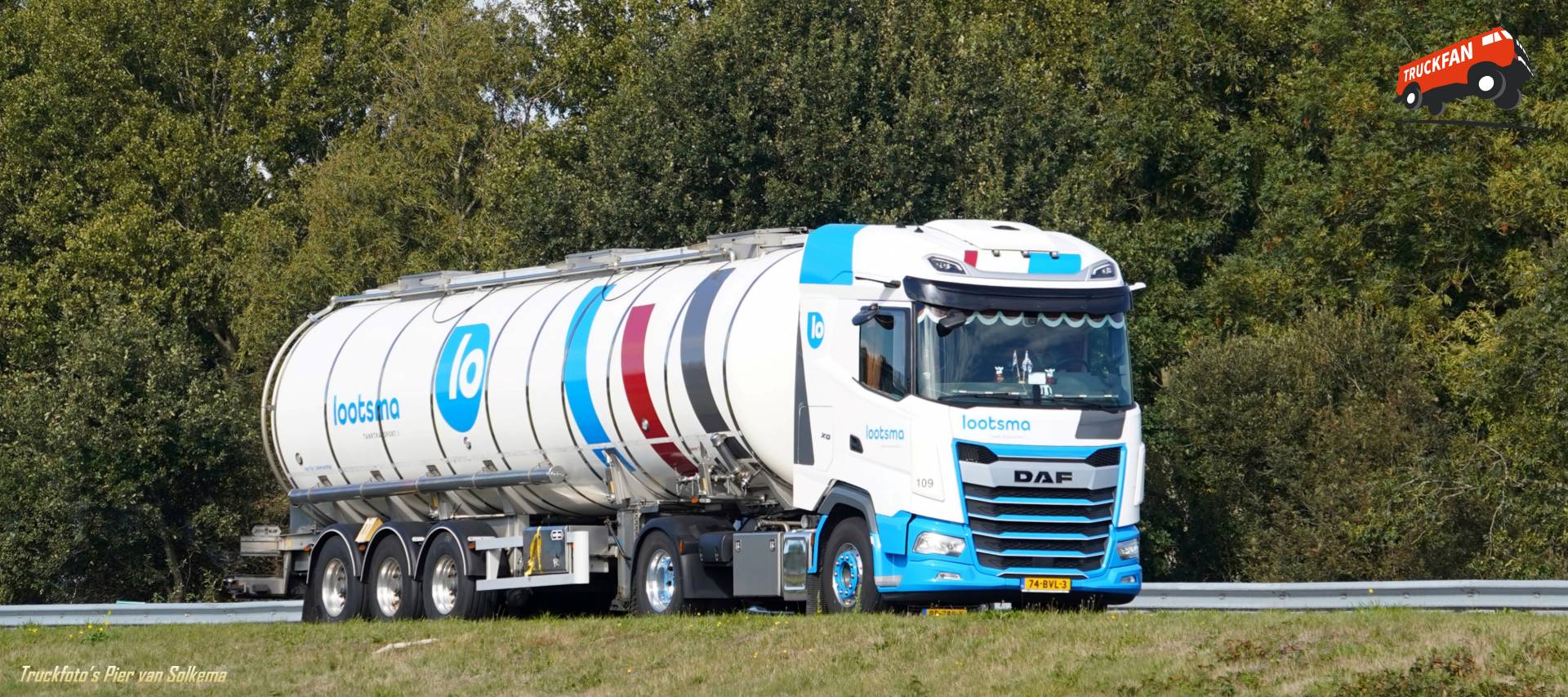 Tankwagen van Lootsma op A7 nabij Sneek, september 2025