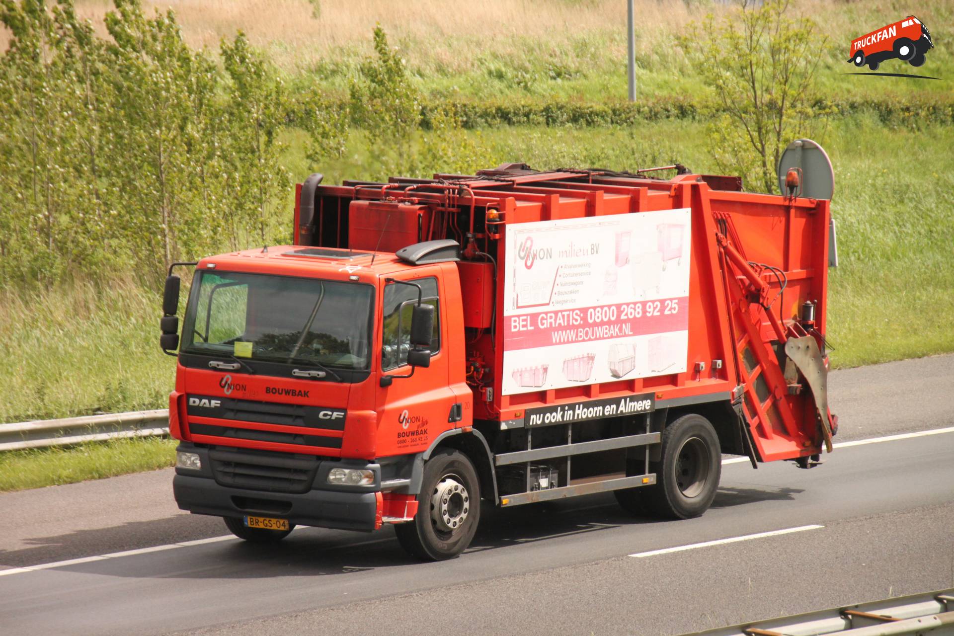 DAF CF75 vrachtwagen van Union op bouwplaats