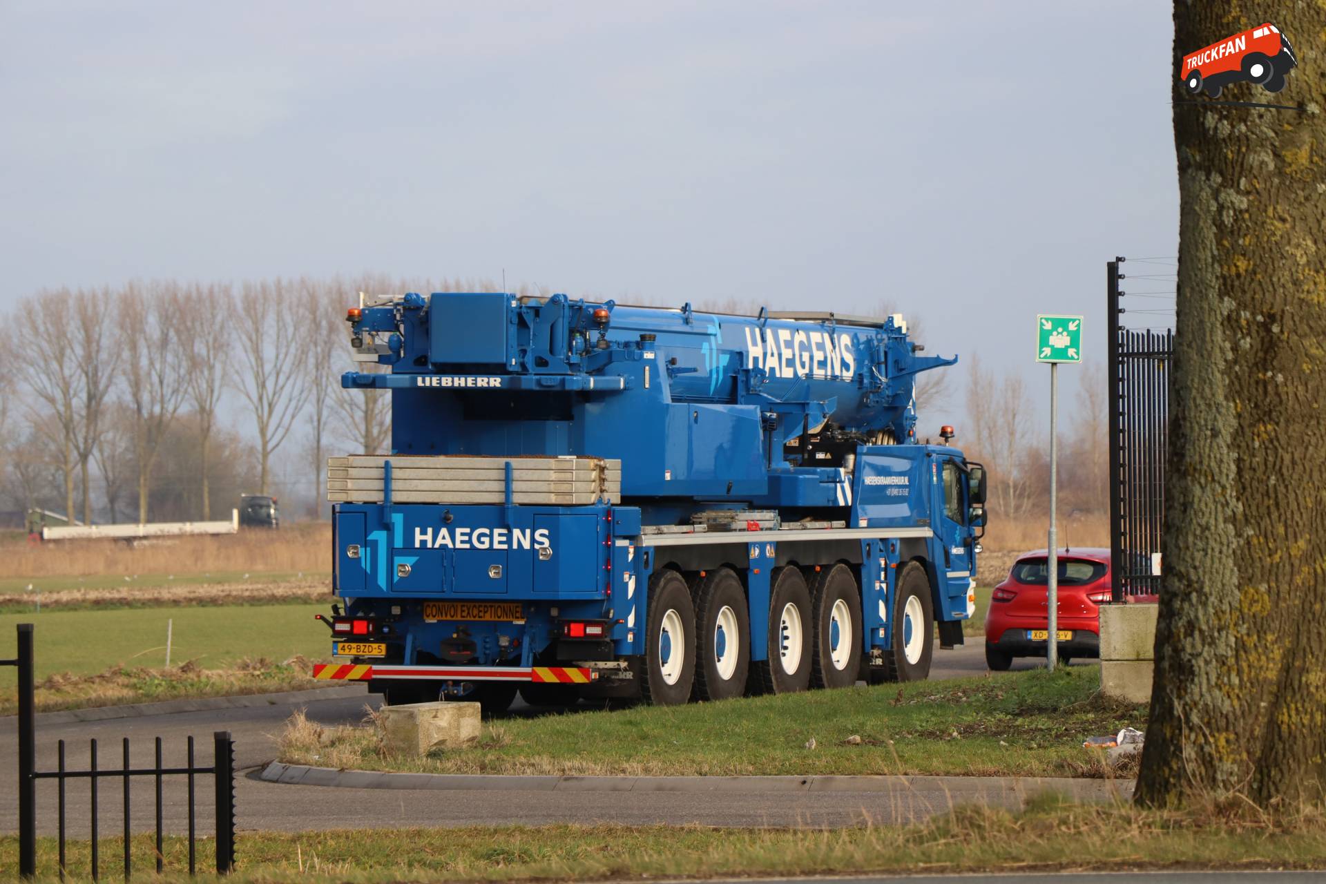 Haegens kraanverhuur: krachtige Liebherr LTM1110 in Vuren, februari 2026
