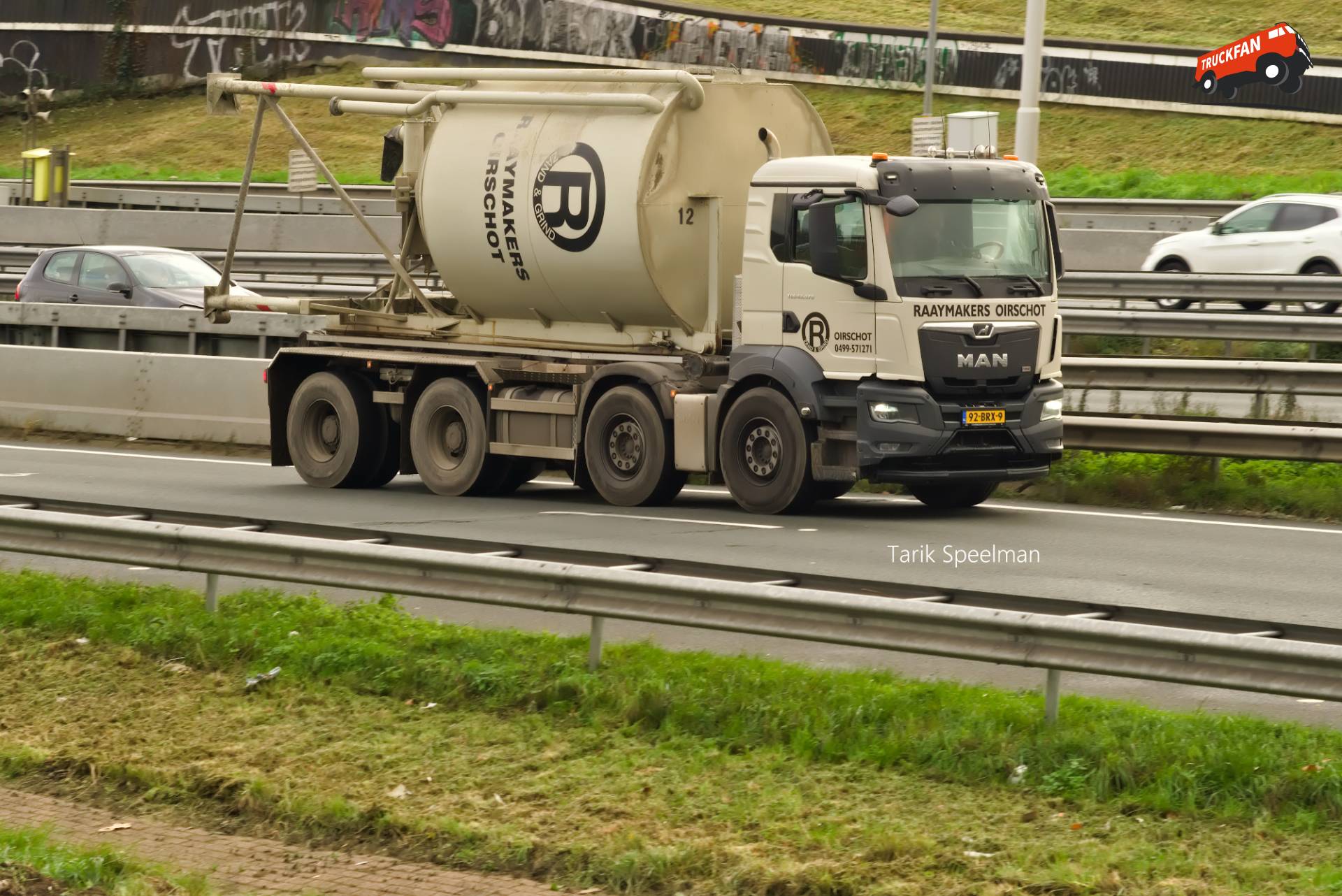 MAN TGS 3rd Gen vrachtwagen met kenteken 92-BRX-9