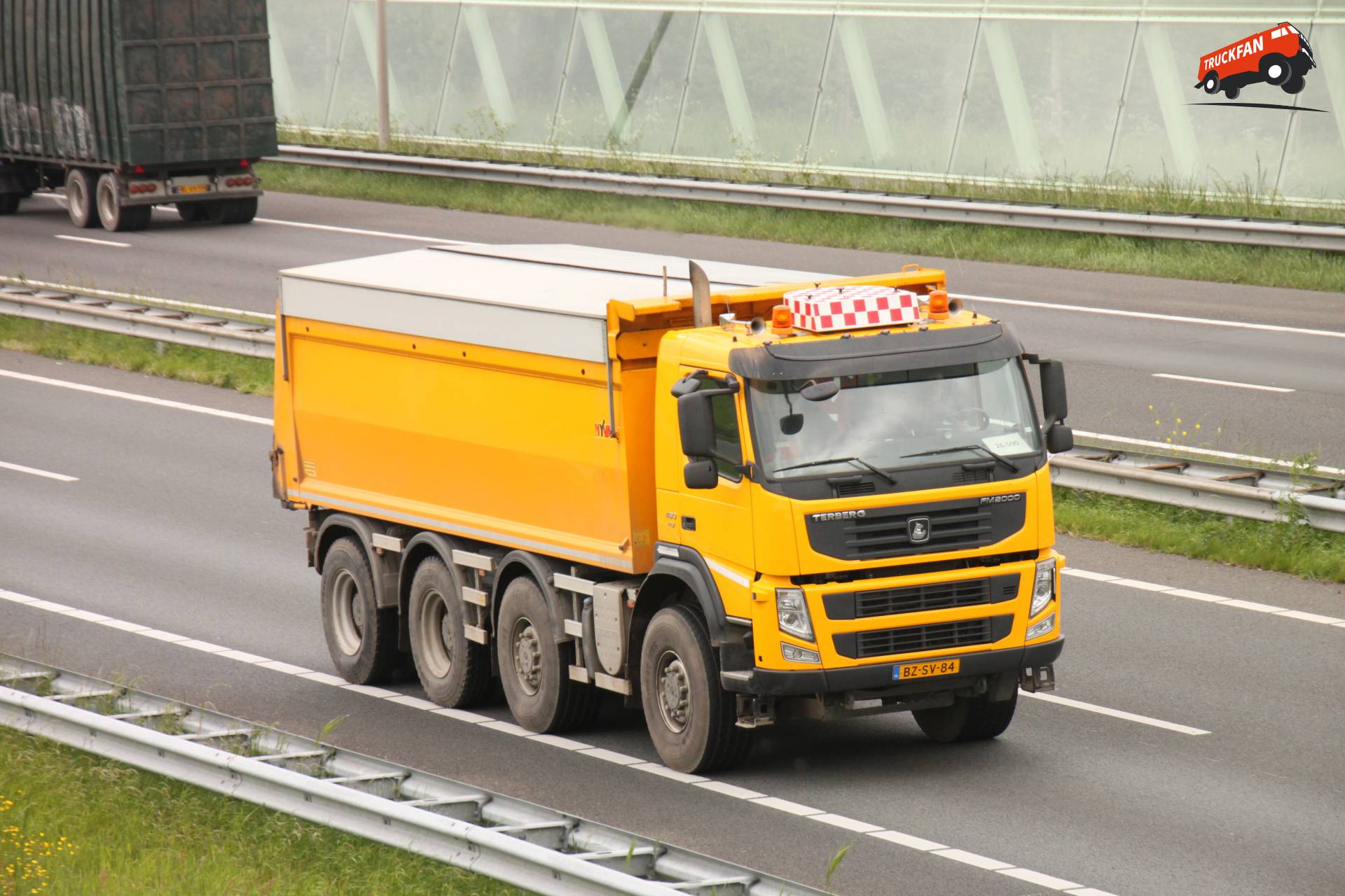 Terberg FM2000 in actie op 12 mei 2014