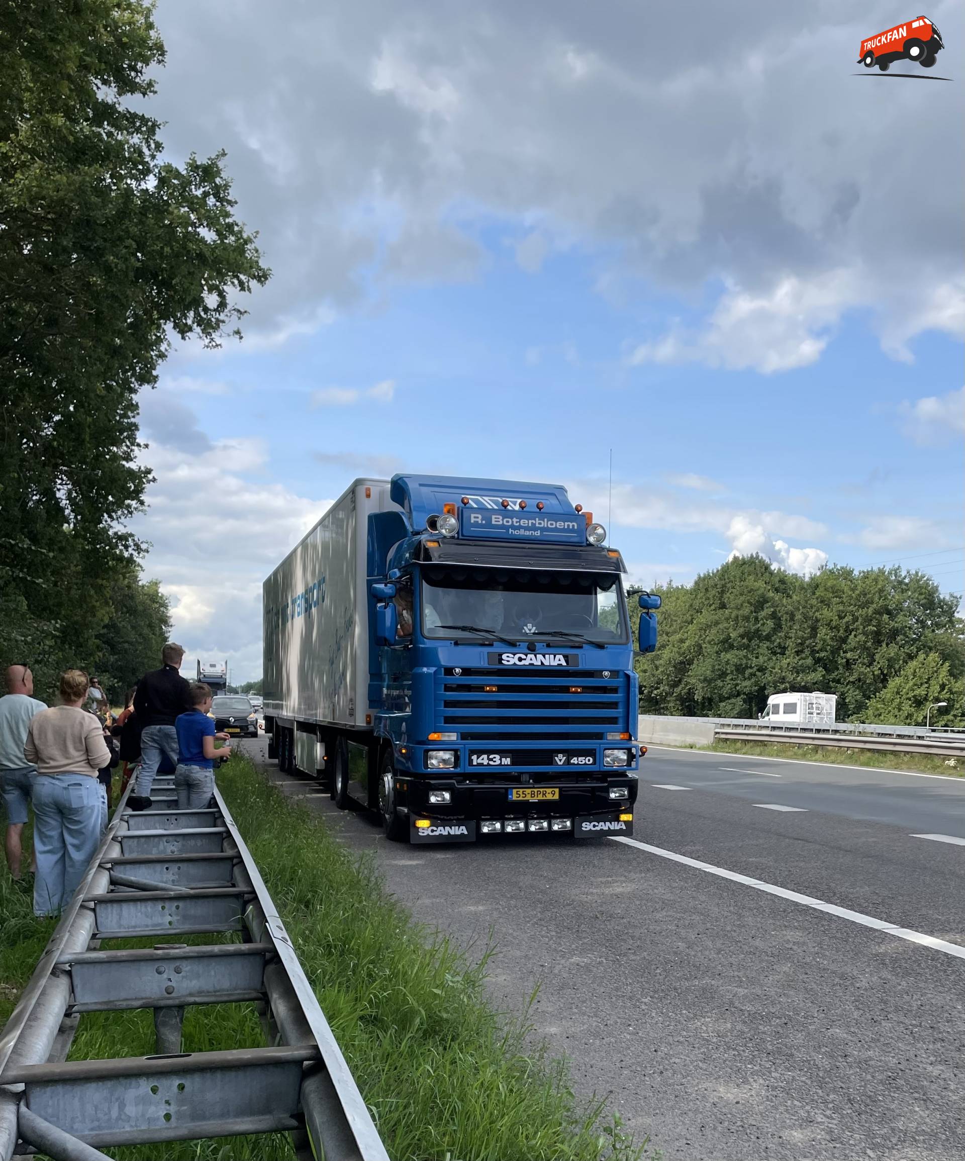 Scania 143M van Boterbloem rijdt door bij Truckstar Festival