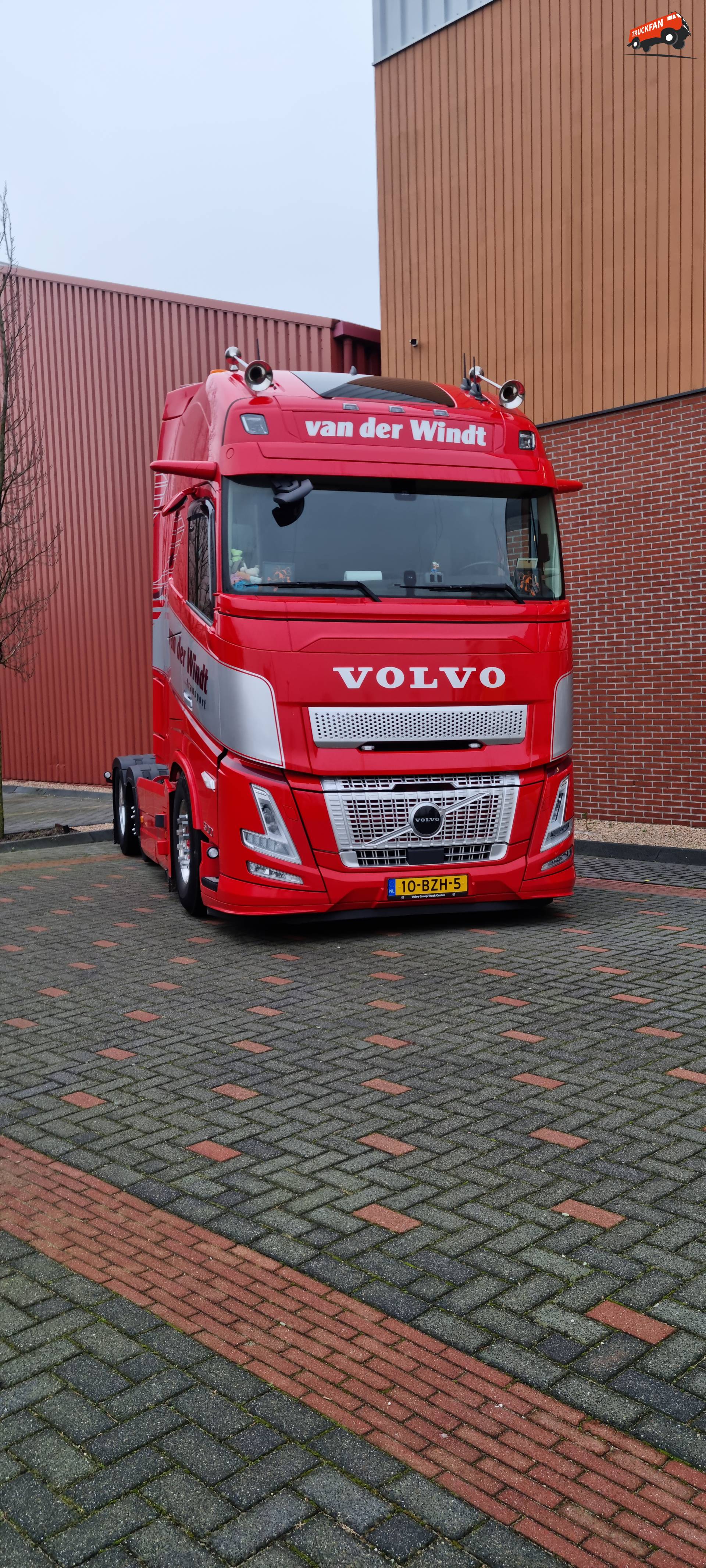 Van der windt Volvo Aero on Tekno oliebollendag