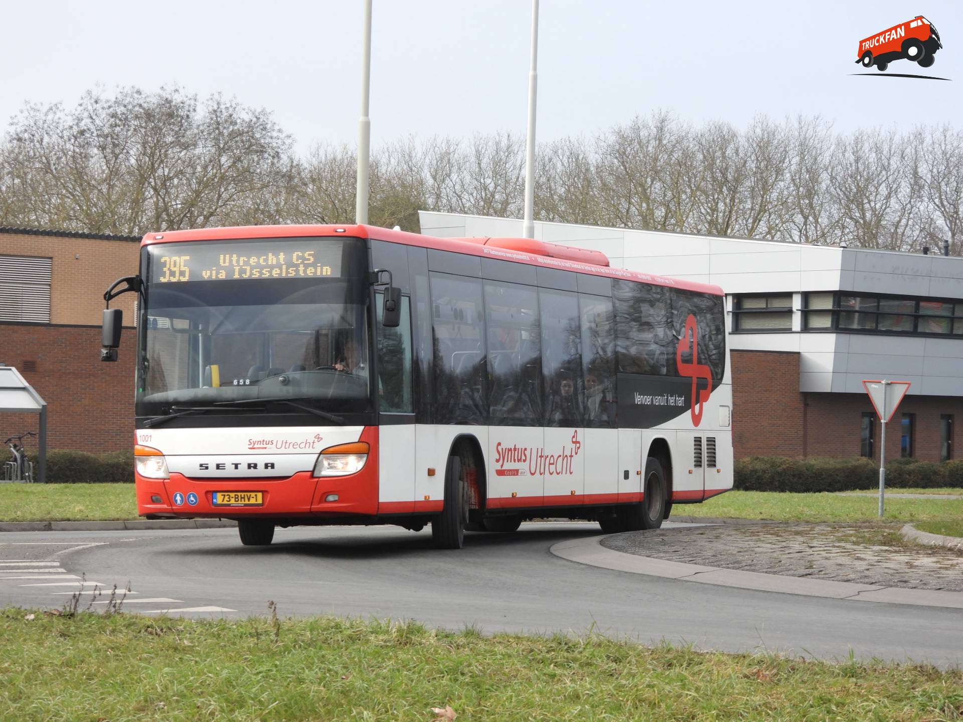 Originele Syntus Utrecht bus vastgelegd in Schoonhoven 2026