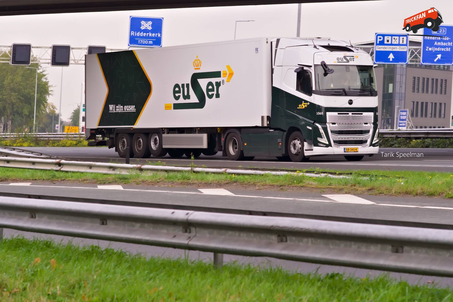 Volvo FH5 vrachtwagen van Jan Euser op de A16