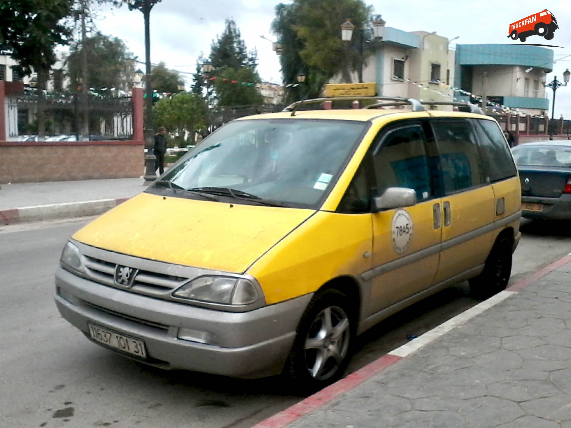 Peugeot 806 Interwilayas Taxi in Algerije 2019