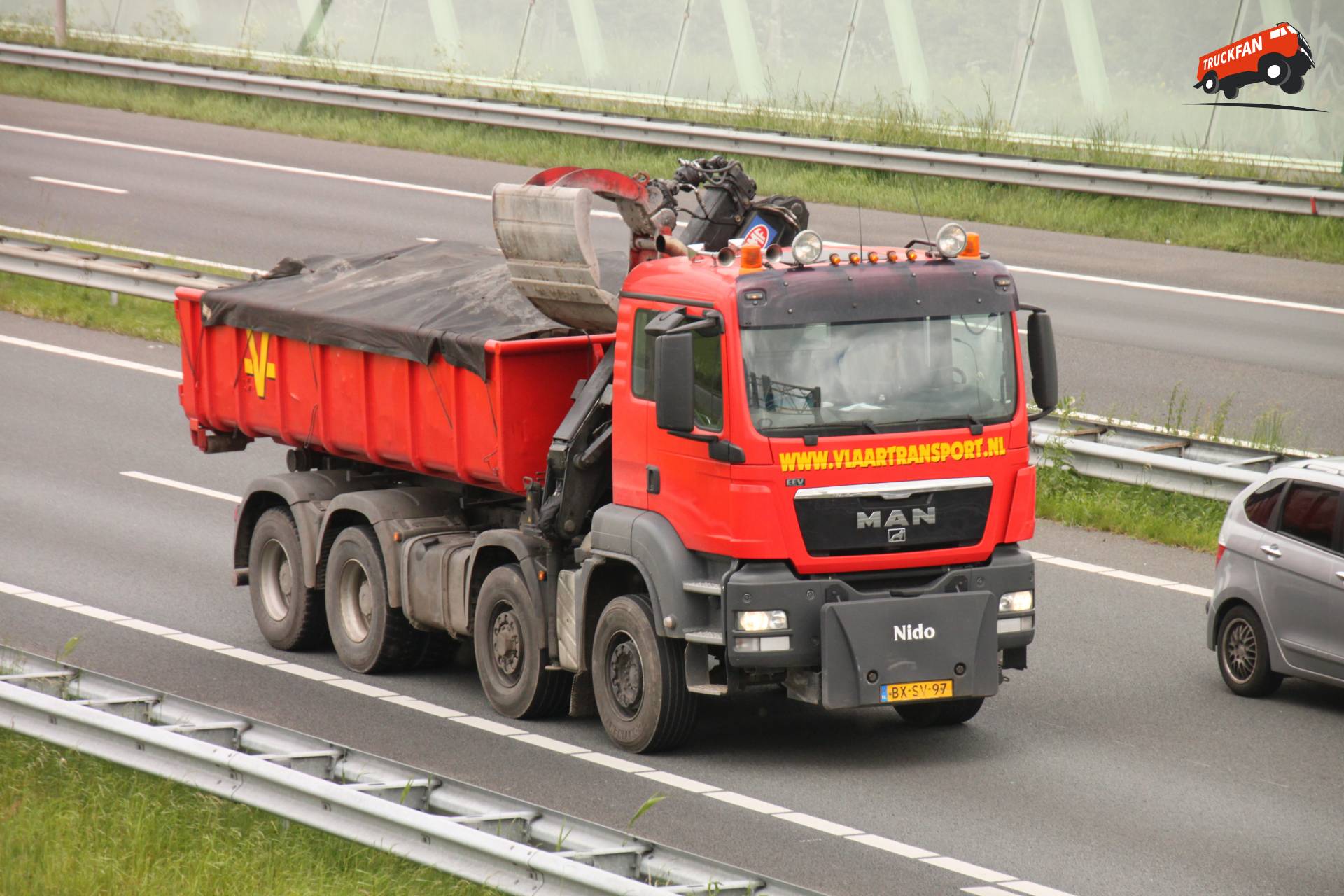 MAN TGS vrachtwagen van Vlaar Groep in actie