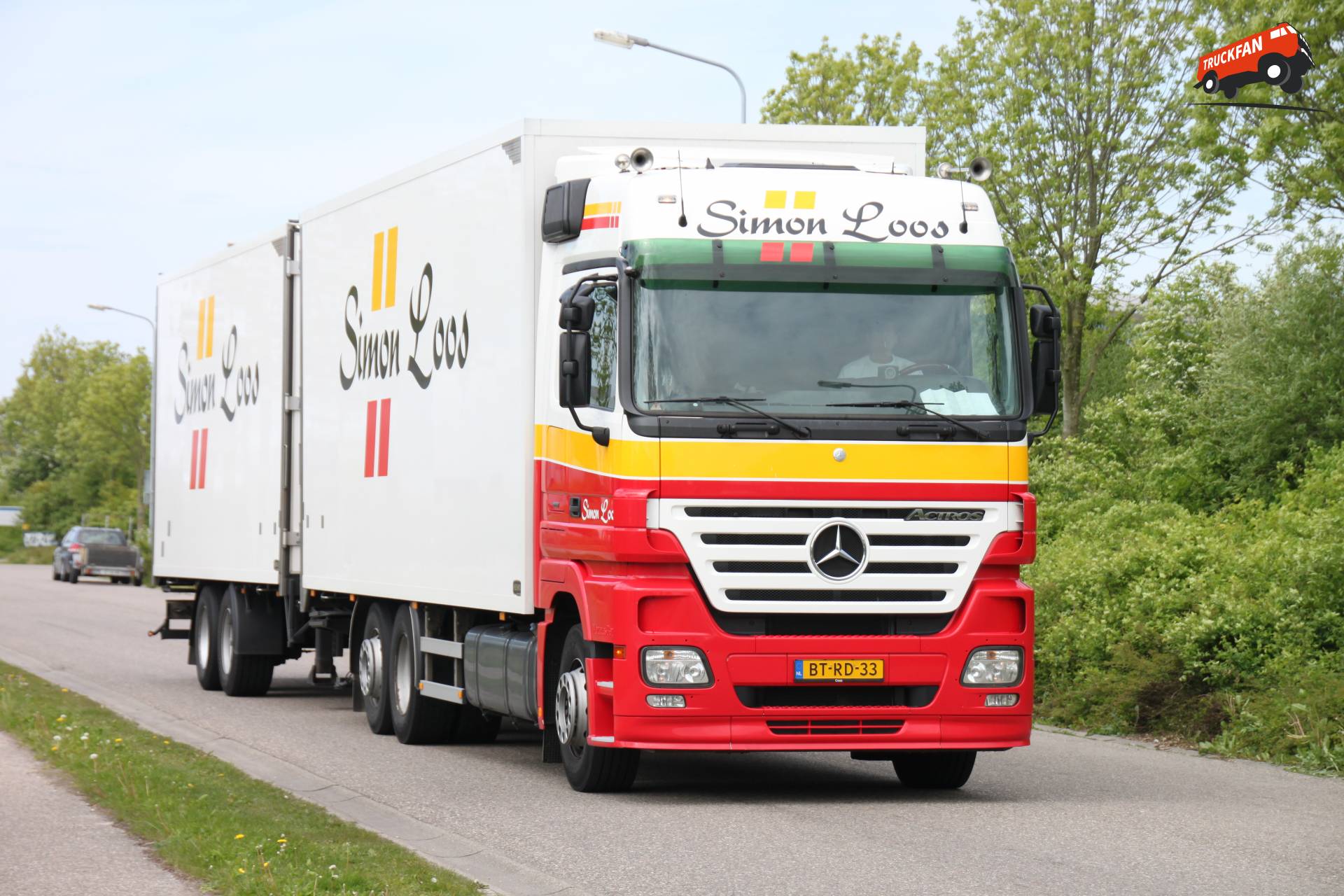 Mercedes-Benz Actros vrachtwagen van Simon Loos