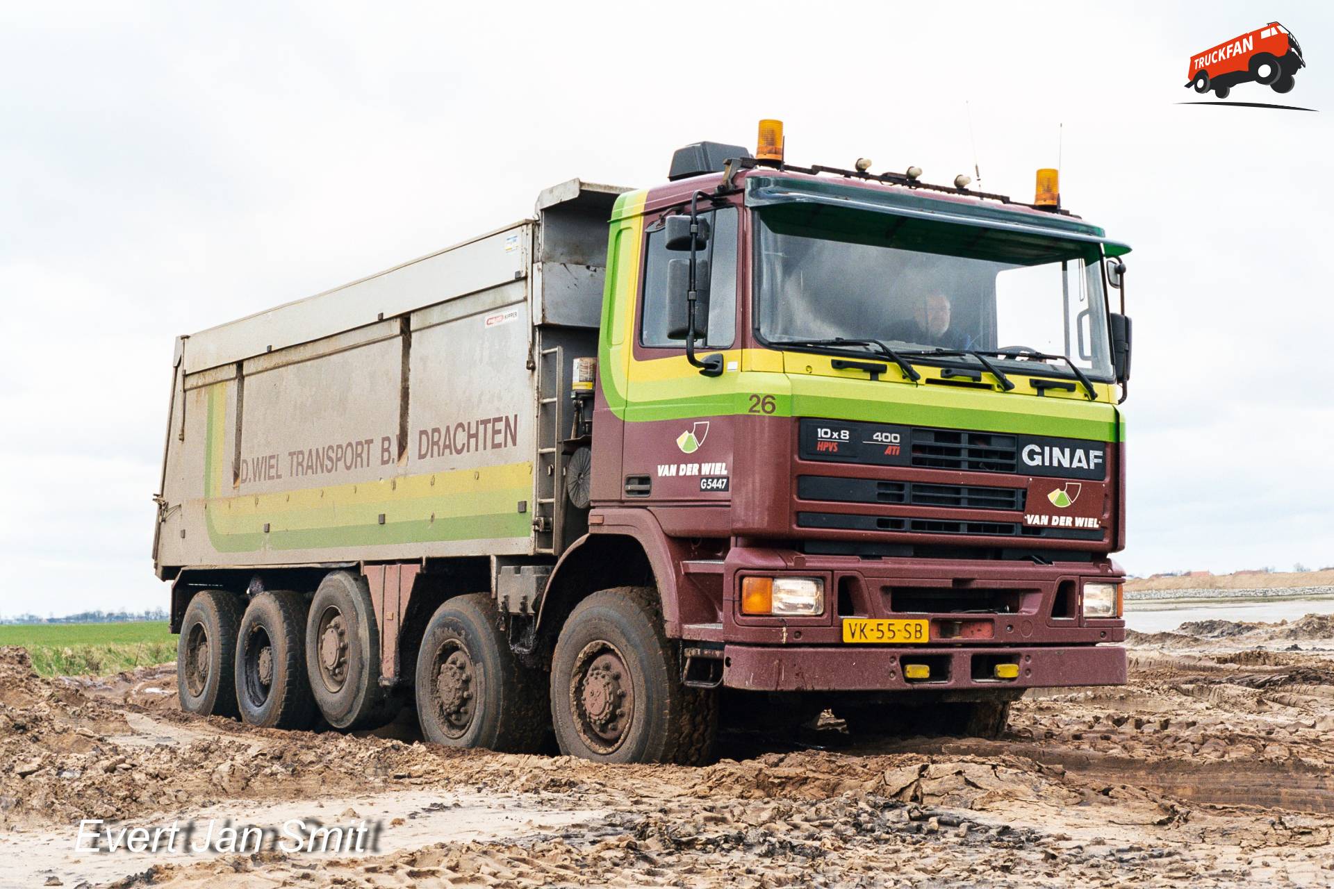 Dikke Ginaf G5447 10x8 at the old sand quarry in Wildervank
