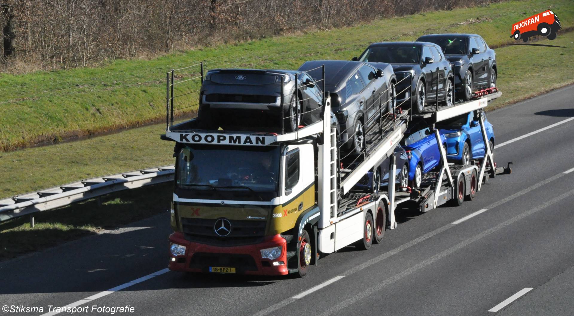 Mercedes Actros auto transporter van Koopman Autotransport