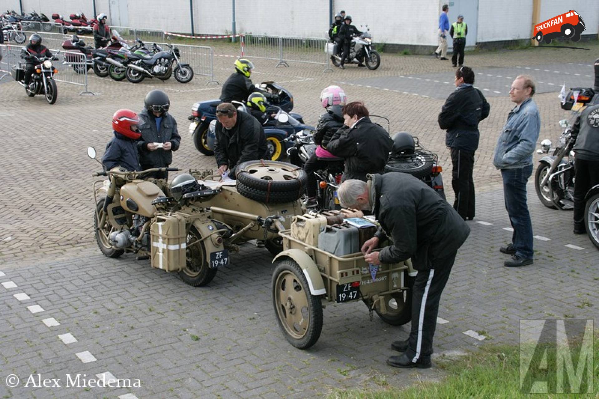 BMW R75