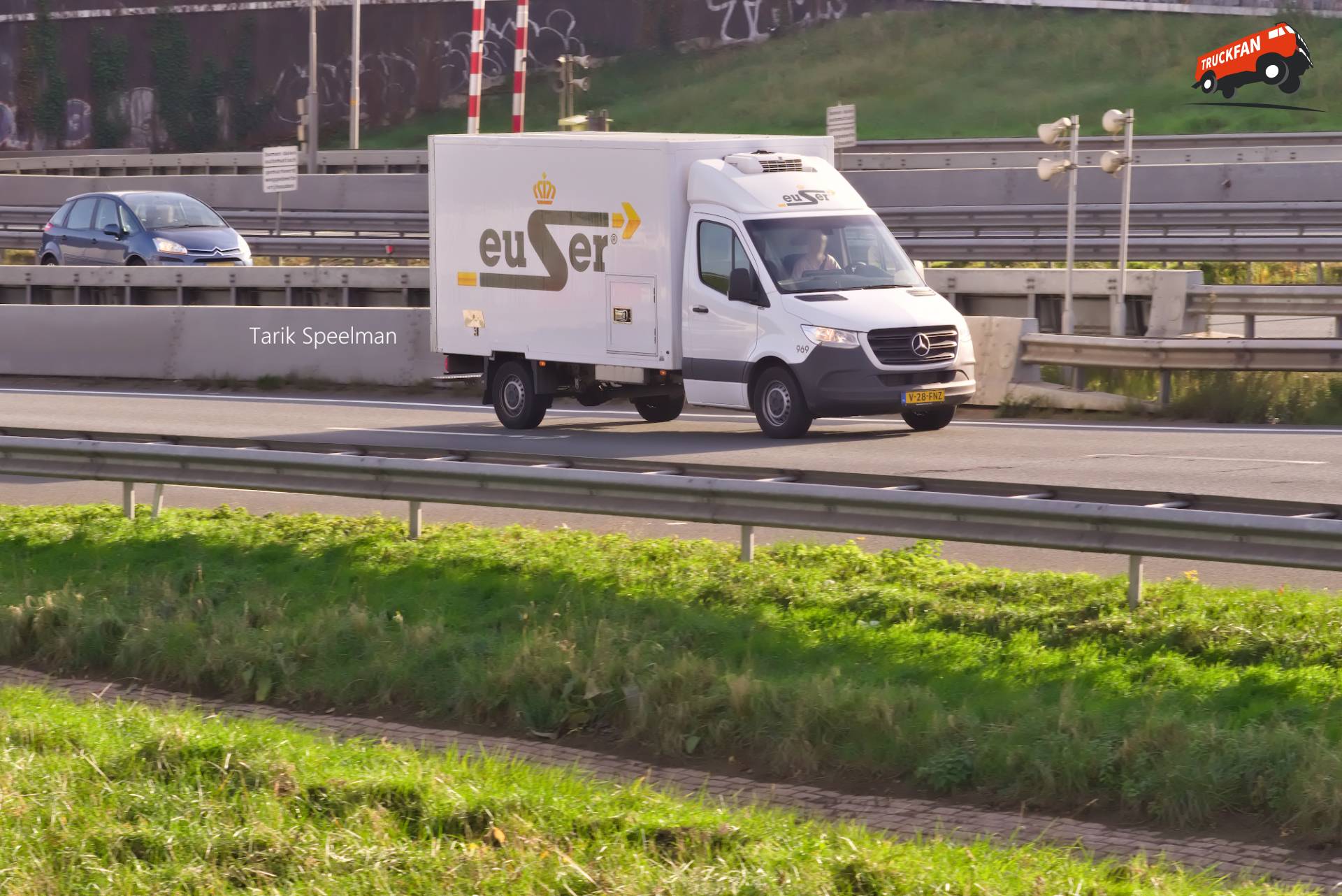 969, Mercedes-Benz Sprinter van Euser op de A16
