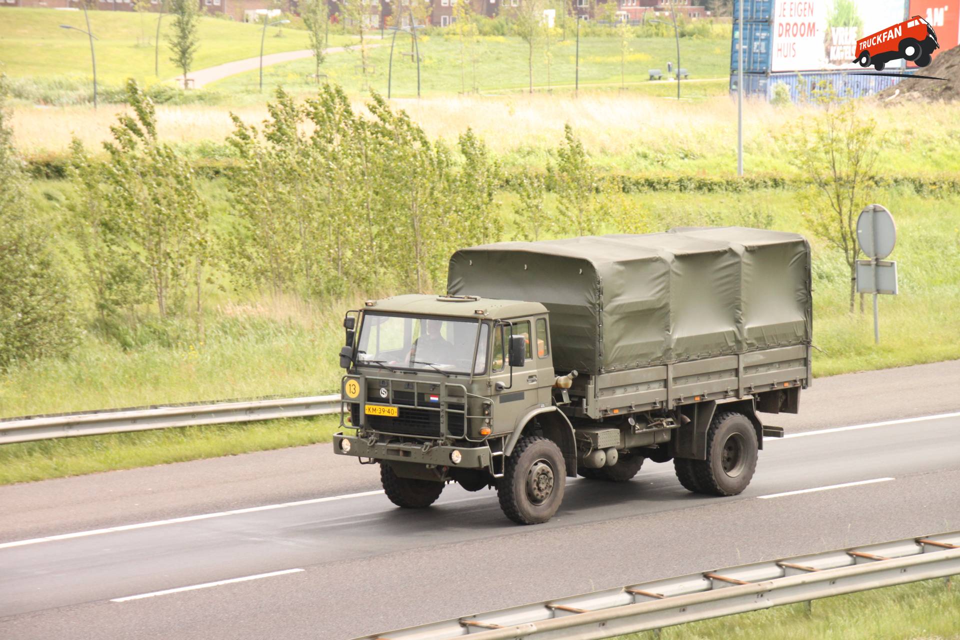 DAF YA 4442 militaire truck bij Defensie op 12 mei 2014
