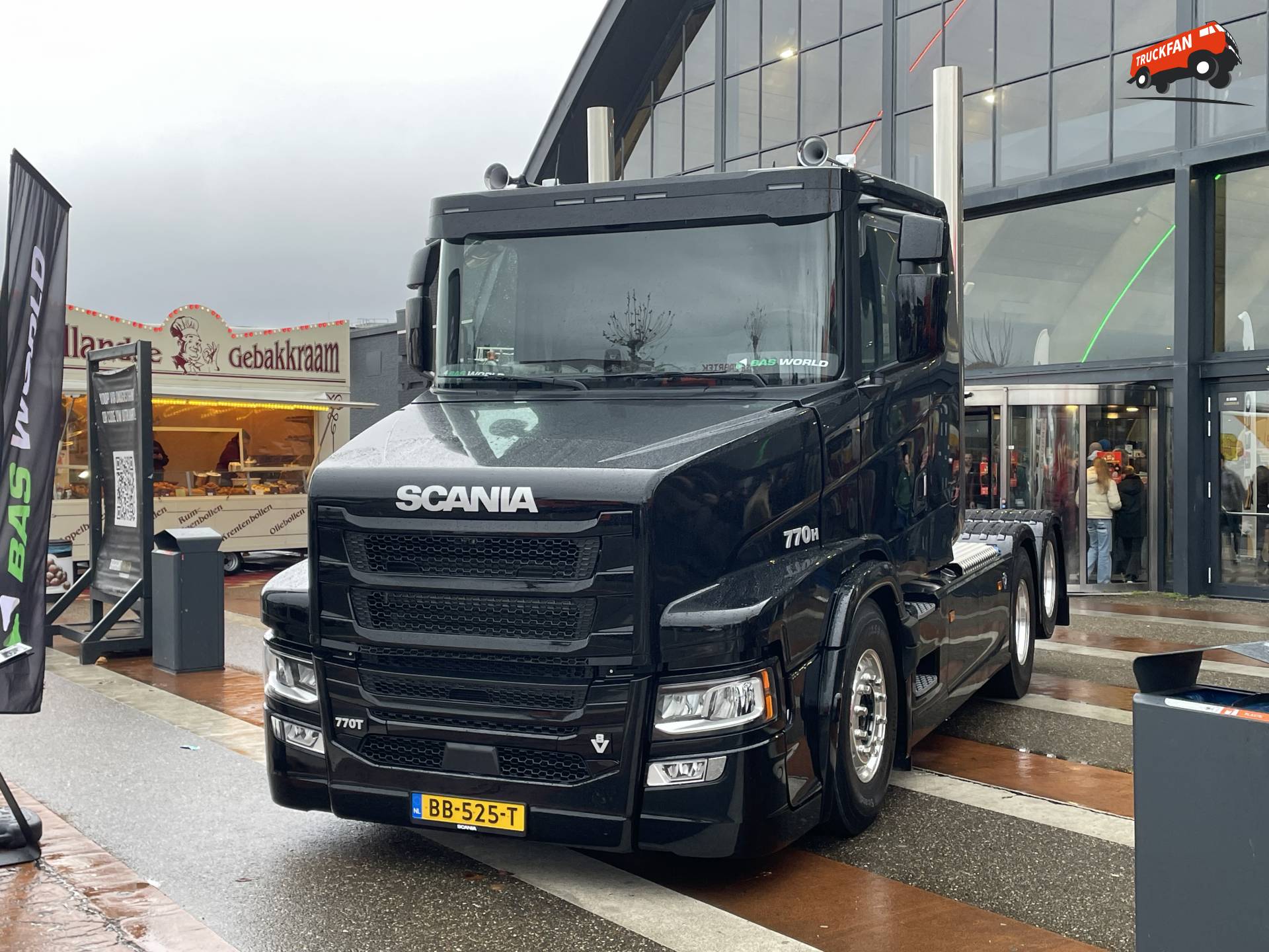 Scania 770T schittert op Megatruckfestival in Den Bosch