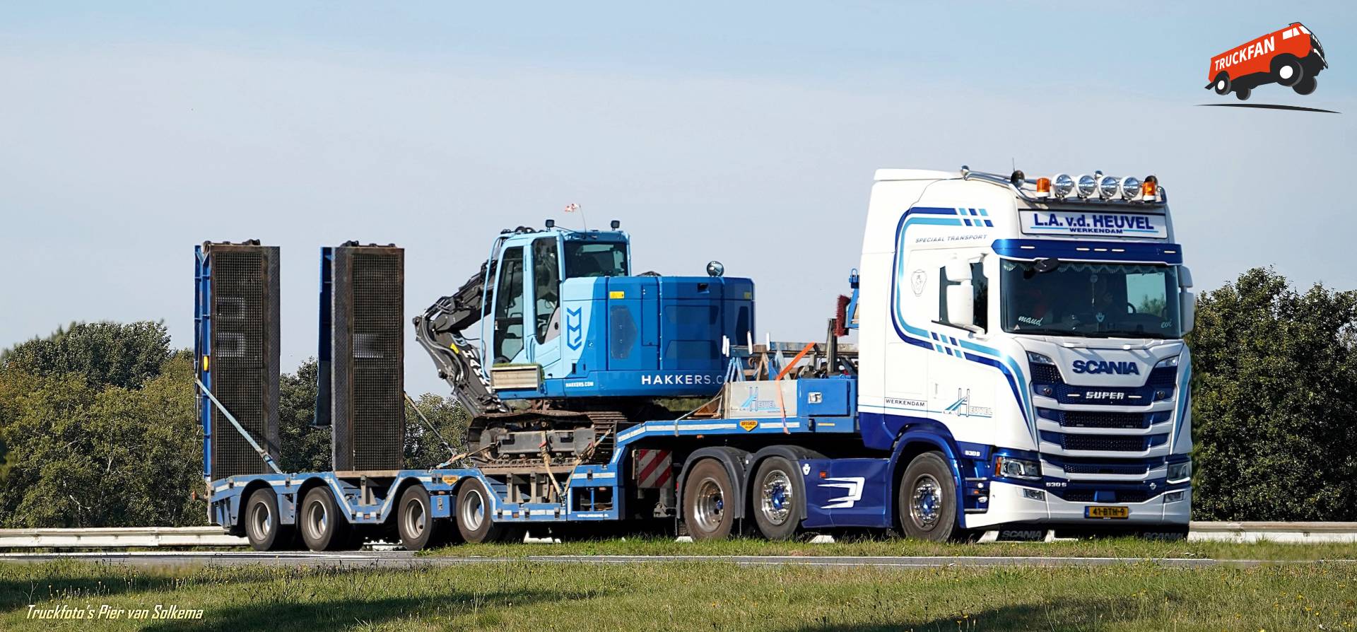 Scania 530S truck van Bedrijf van der Heuvel