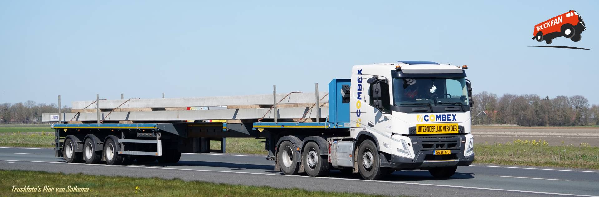 Volvo FM van Combex op de A6 bij Lemsterhop