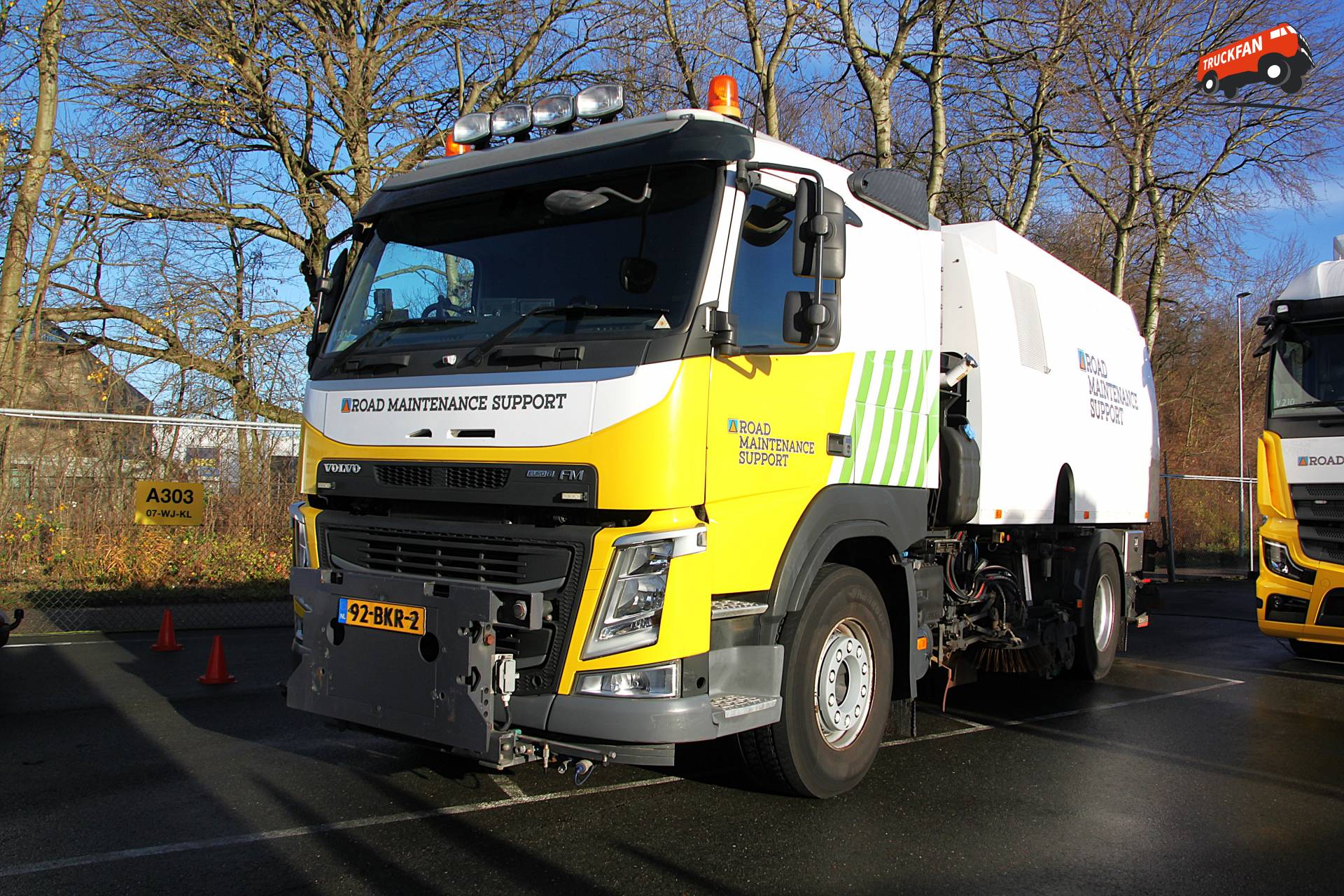 Volvo FM truck van Road Maintenance Support