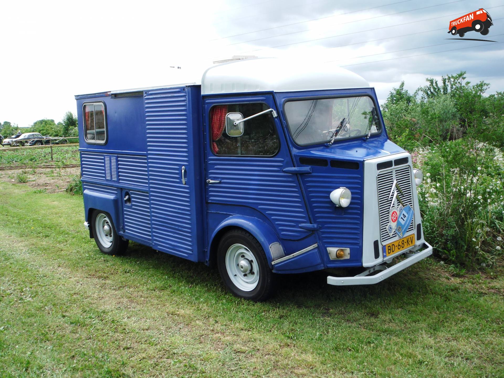 Citroen Hy Neuauflage _ Gamme Citroën – LVHMU