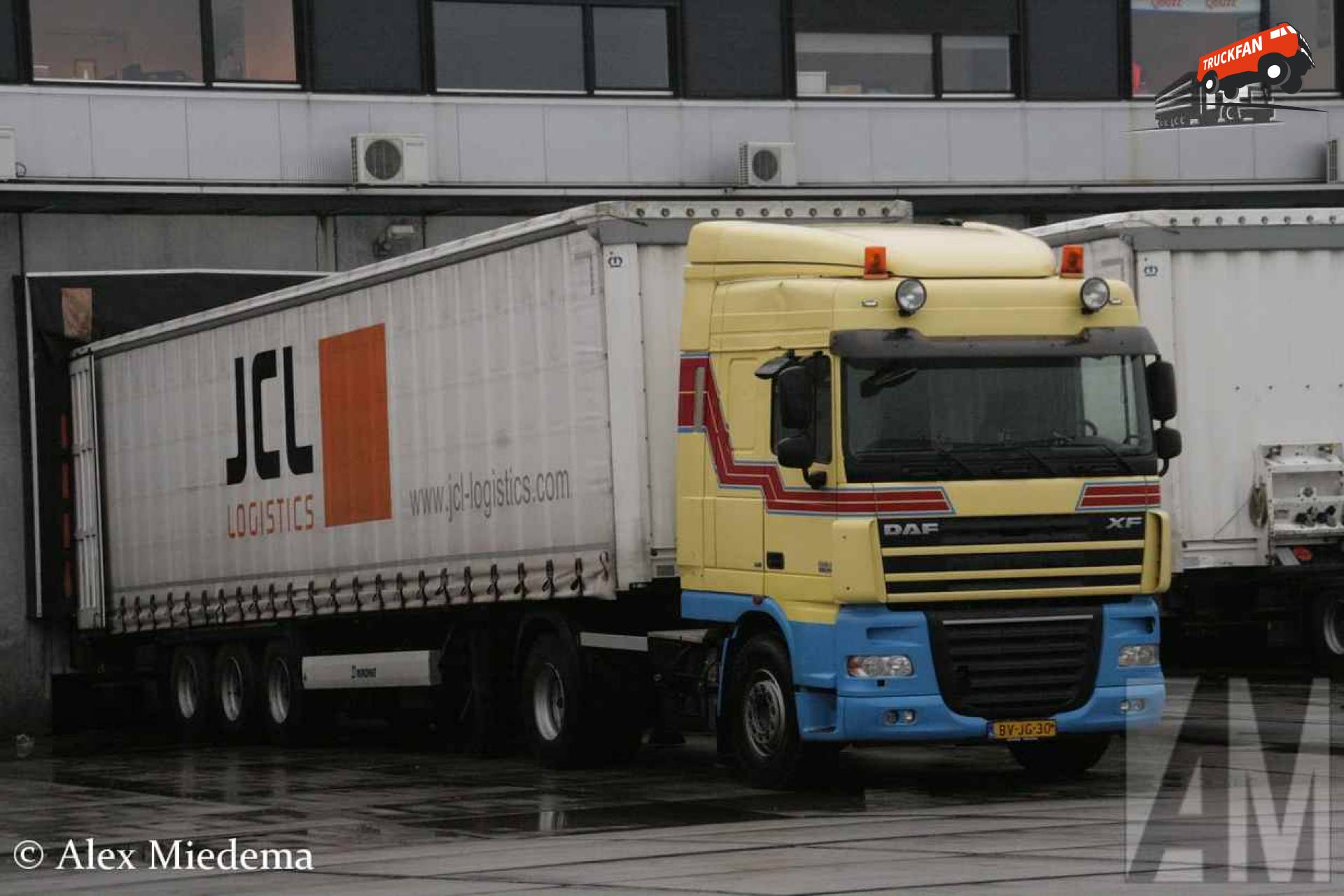 DAF XF105