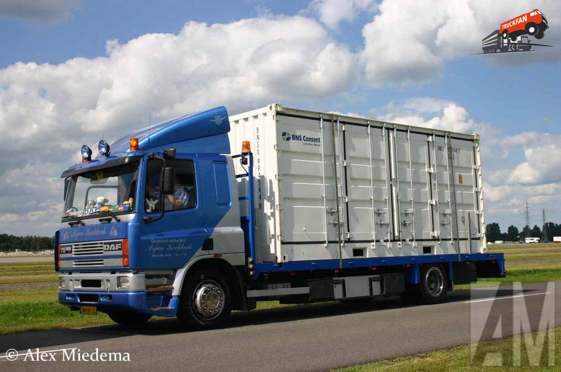 DAF 75