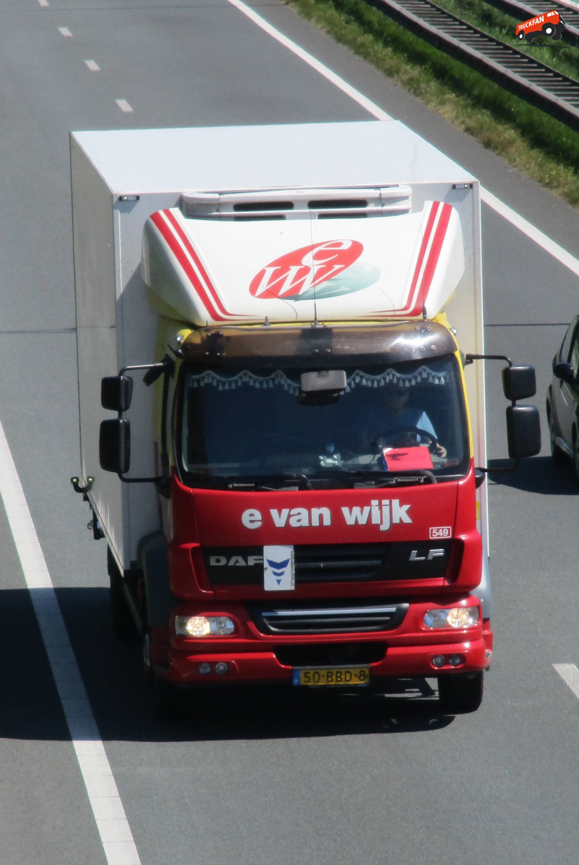 Foto DAF LF55 van E. van Wijk Logistics B.V. TruckFan