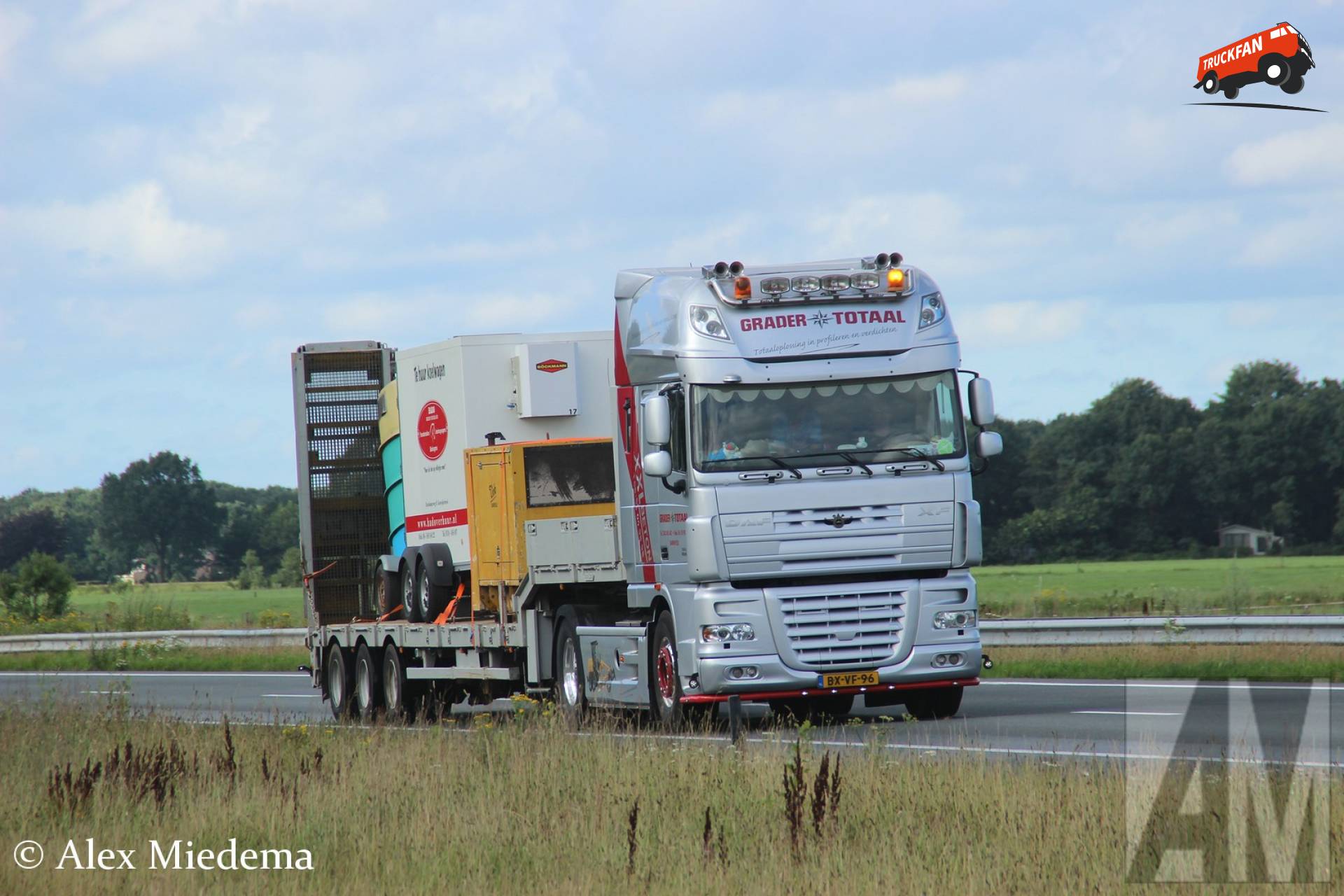 DAF XF105