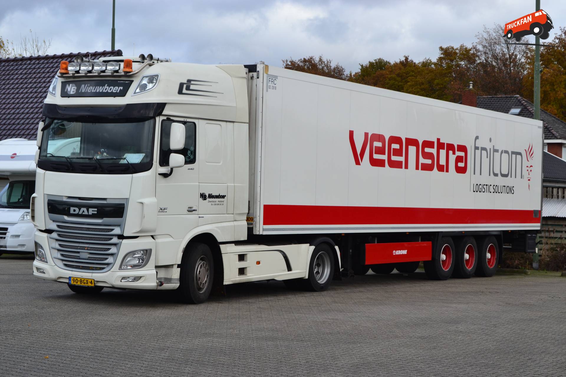 Foto DAF XF Euro 6 Van Nieuwboer Transport (N.B.), Veenstra Fritom ...