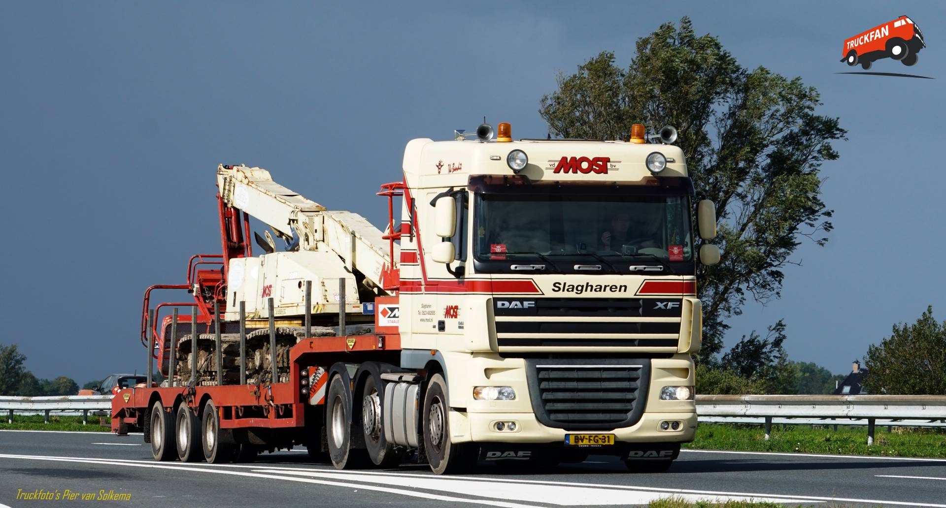 Foto Daf Xf Van Van Der Most B V Slagharen Truckfan