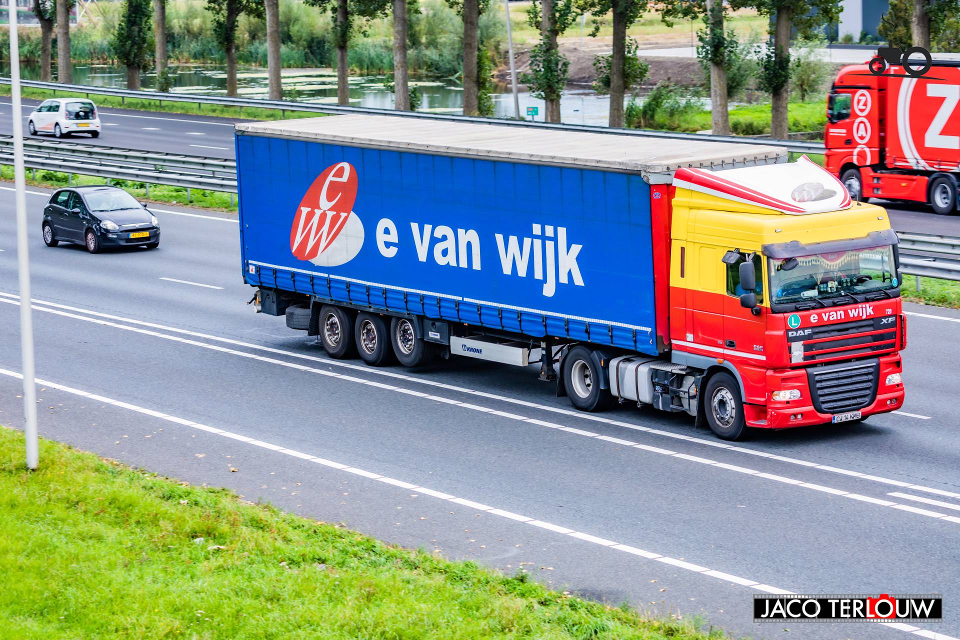 Foto DAF XF105 van E. van Wijk Logistics B.V. TruckFan