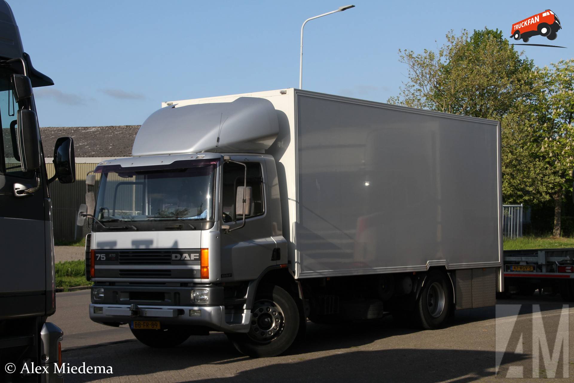 DAF 75