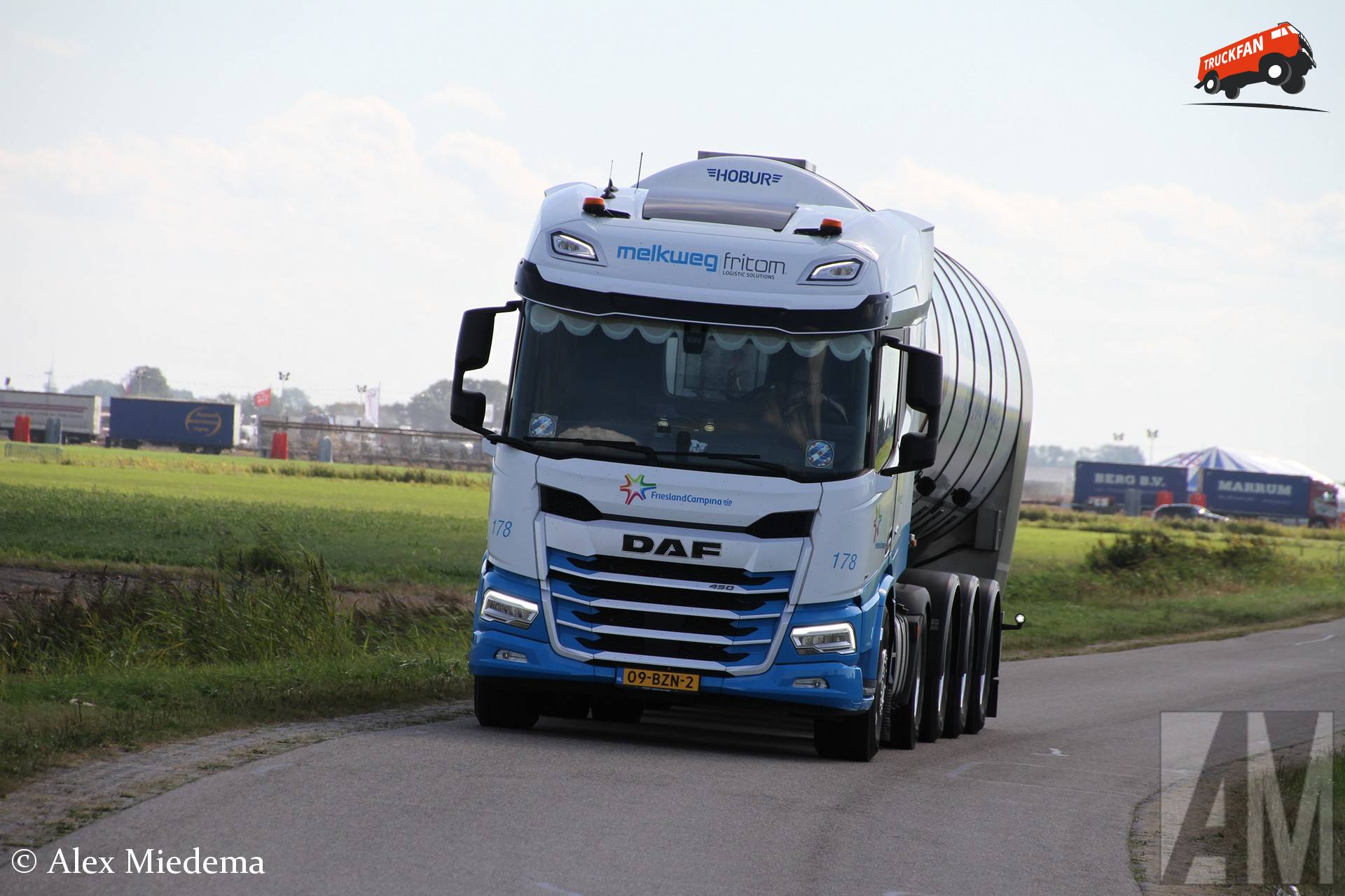 DAF XD