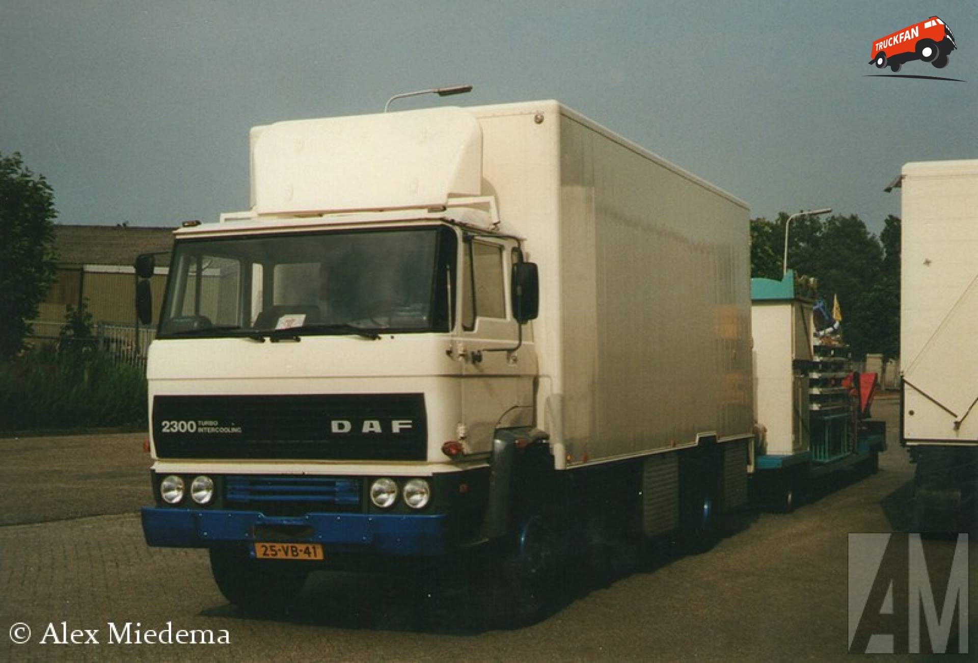 DAF 2300
