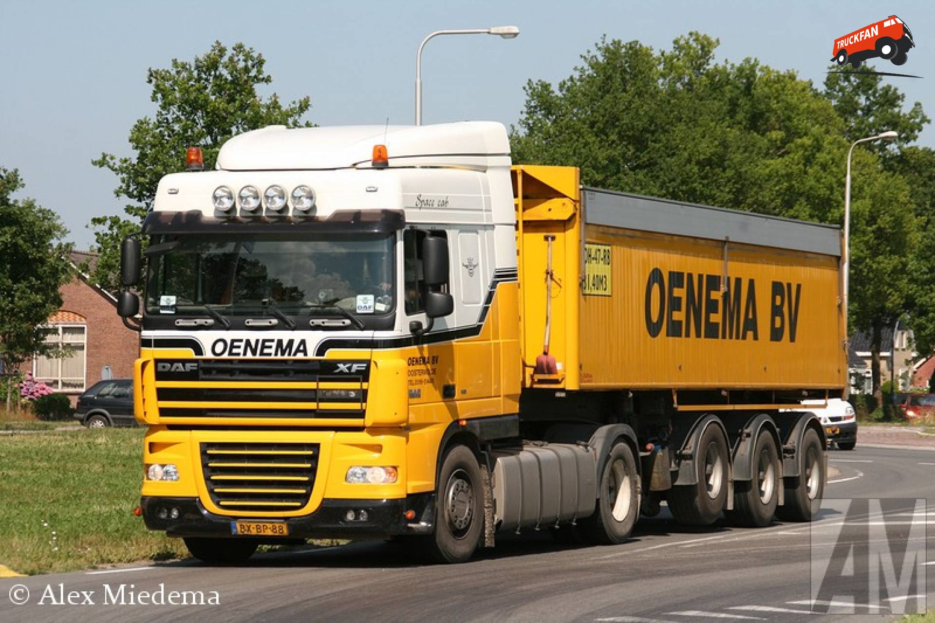 DAF XF105