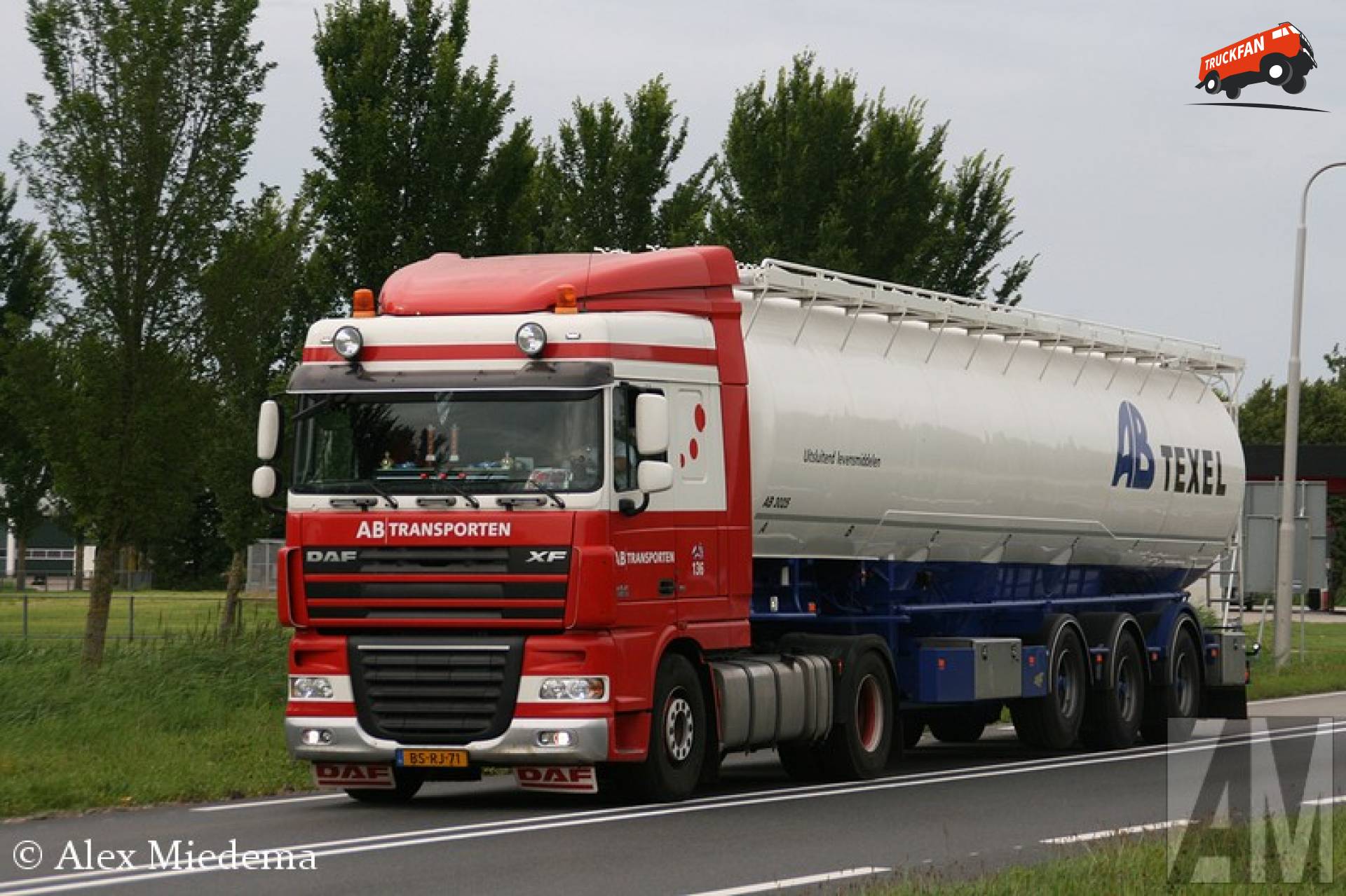 DAF XF105