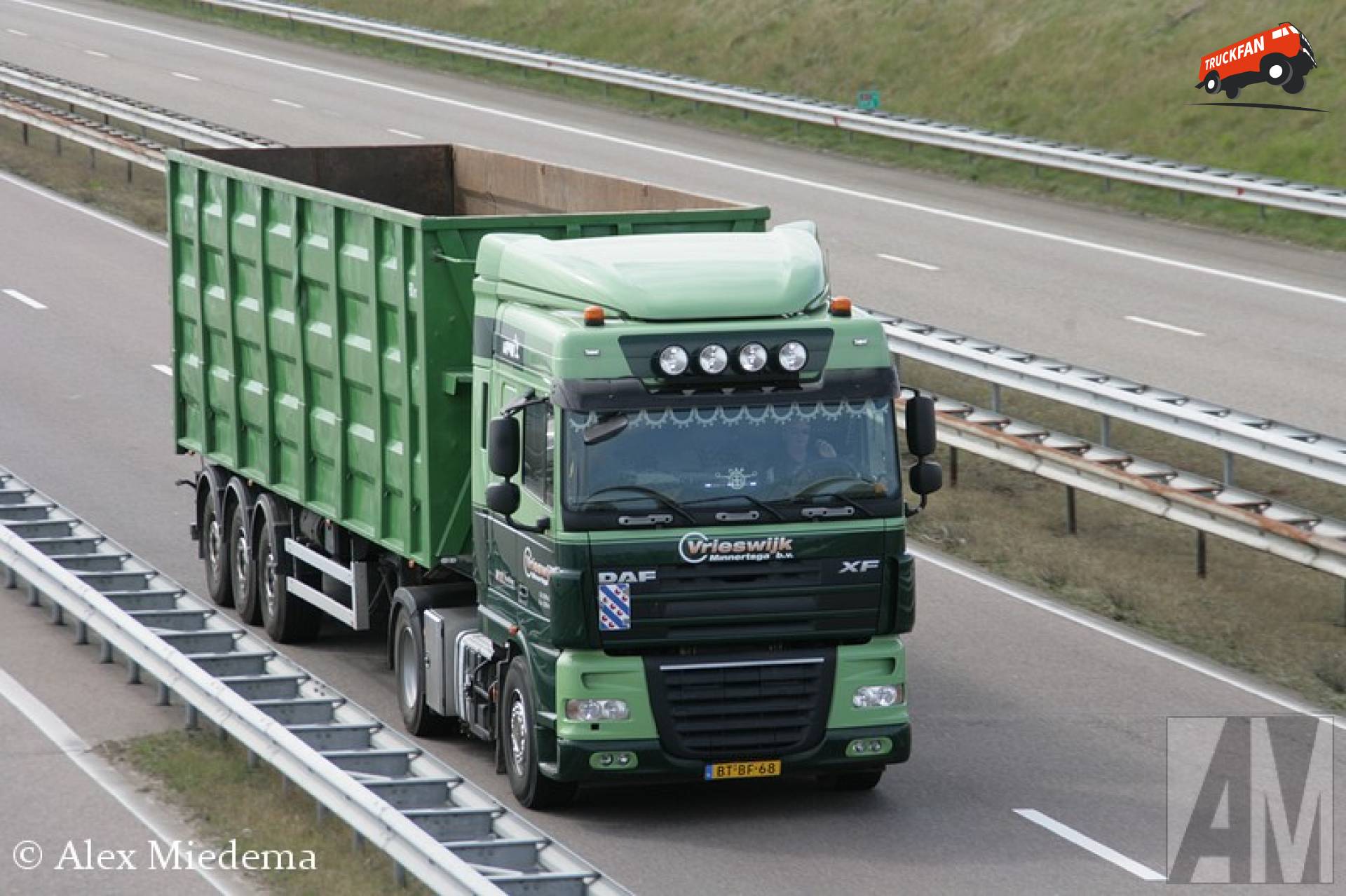 DAF XF105
