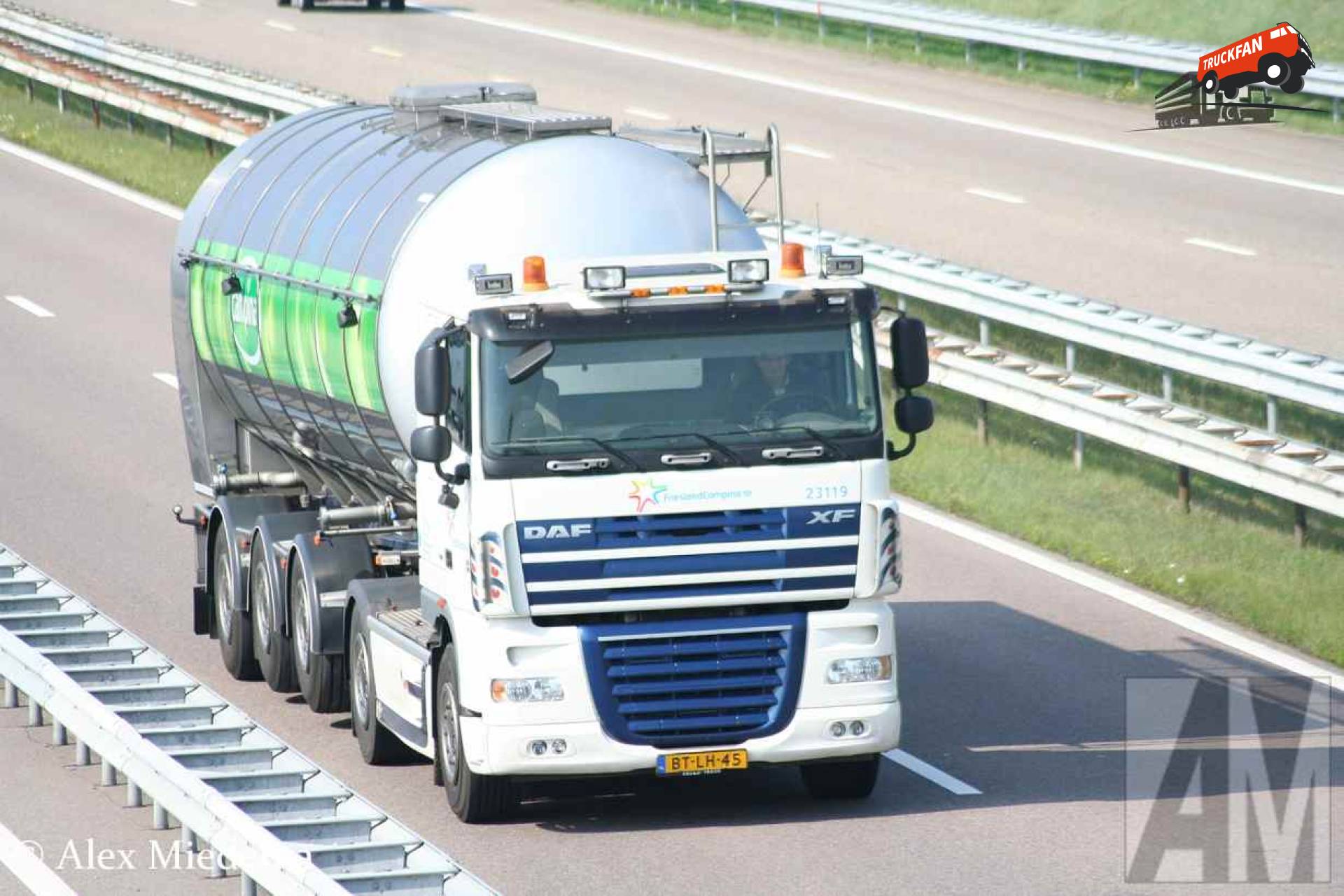 DAF XF105