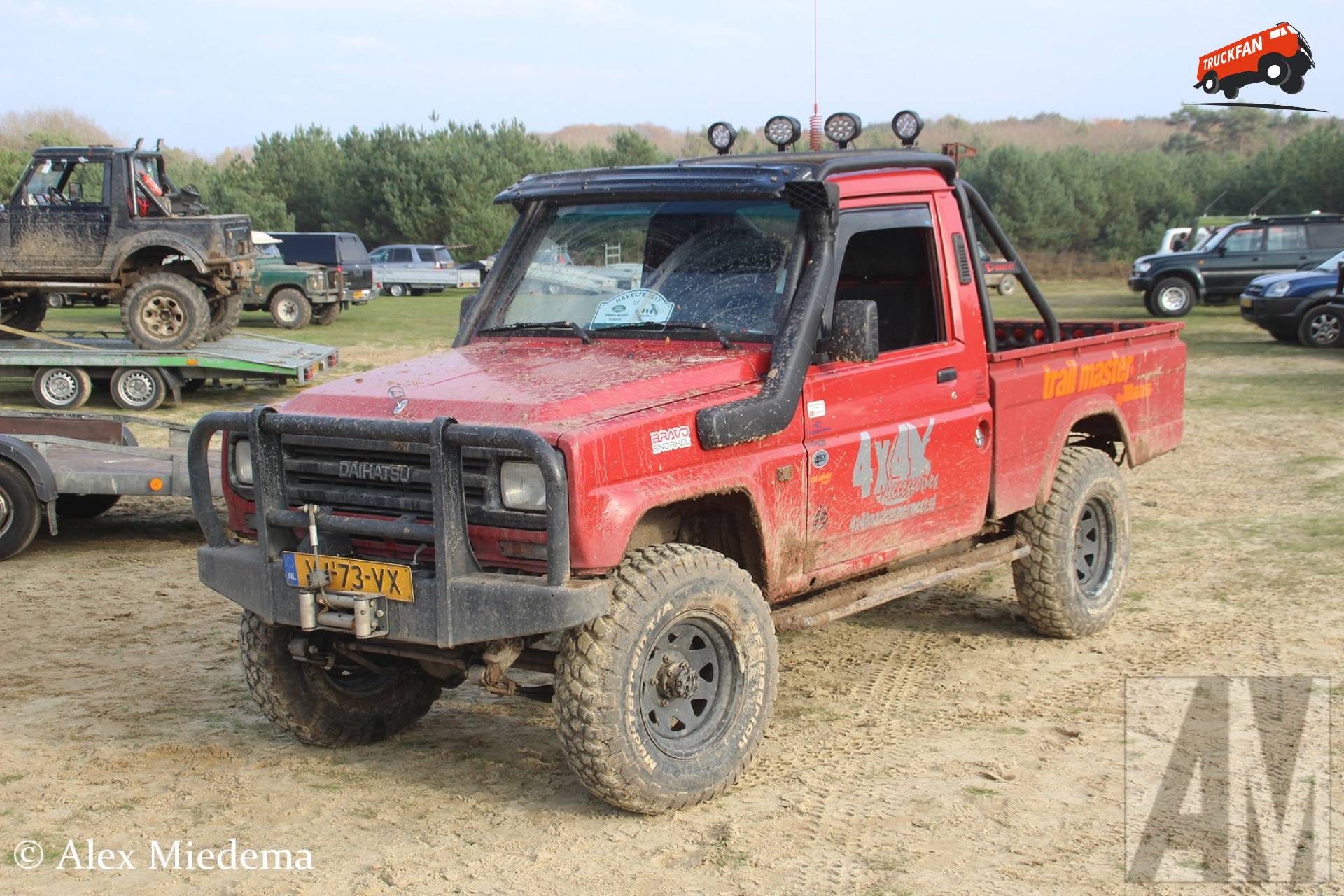 Daihatsu rocky где номер рамы