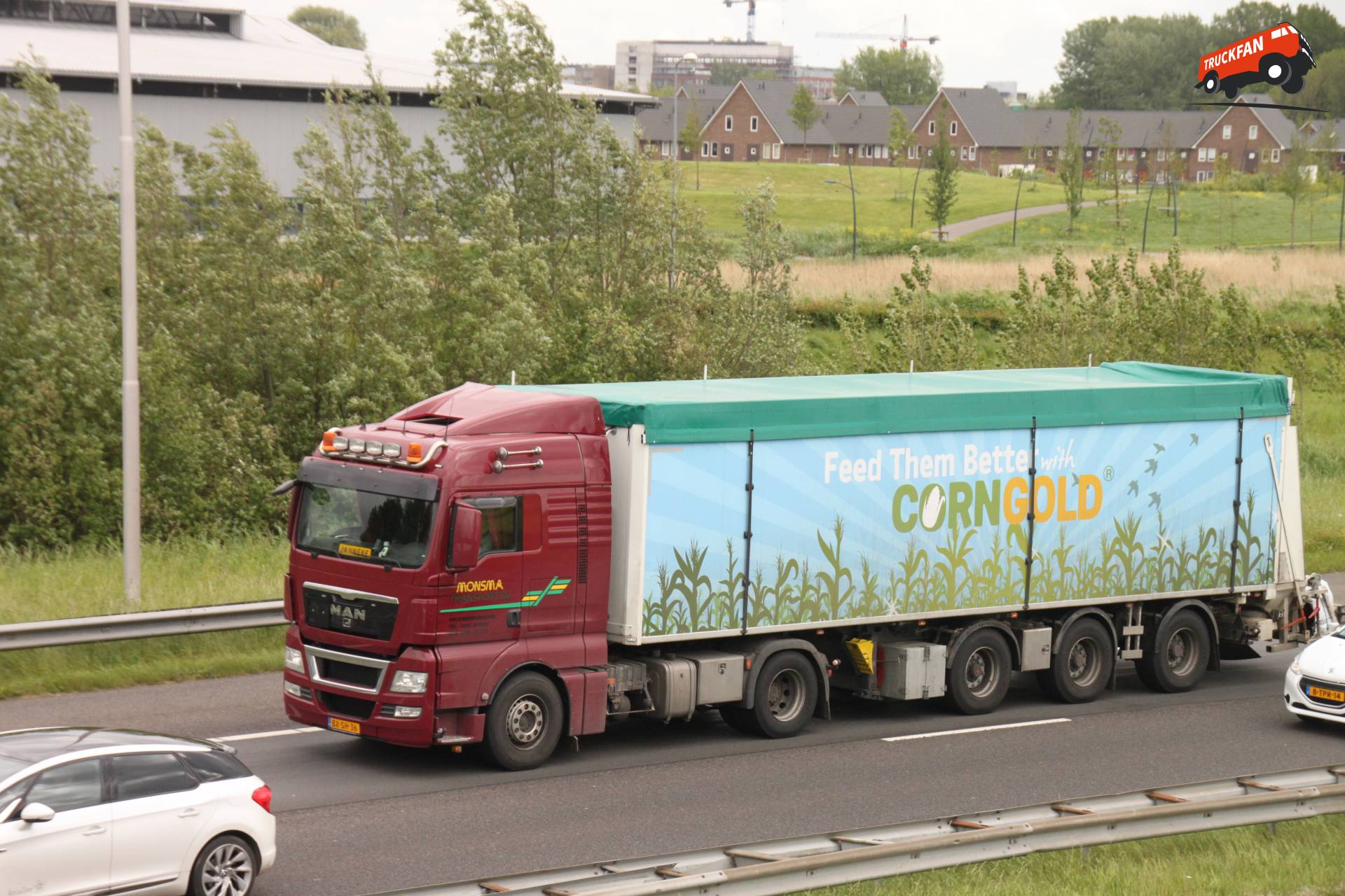 MAN TGX truck van Monsma Transport op de weg