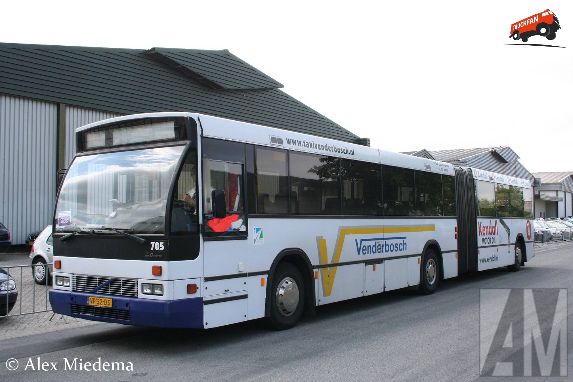 Den Oudsten lijnbus