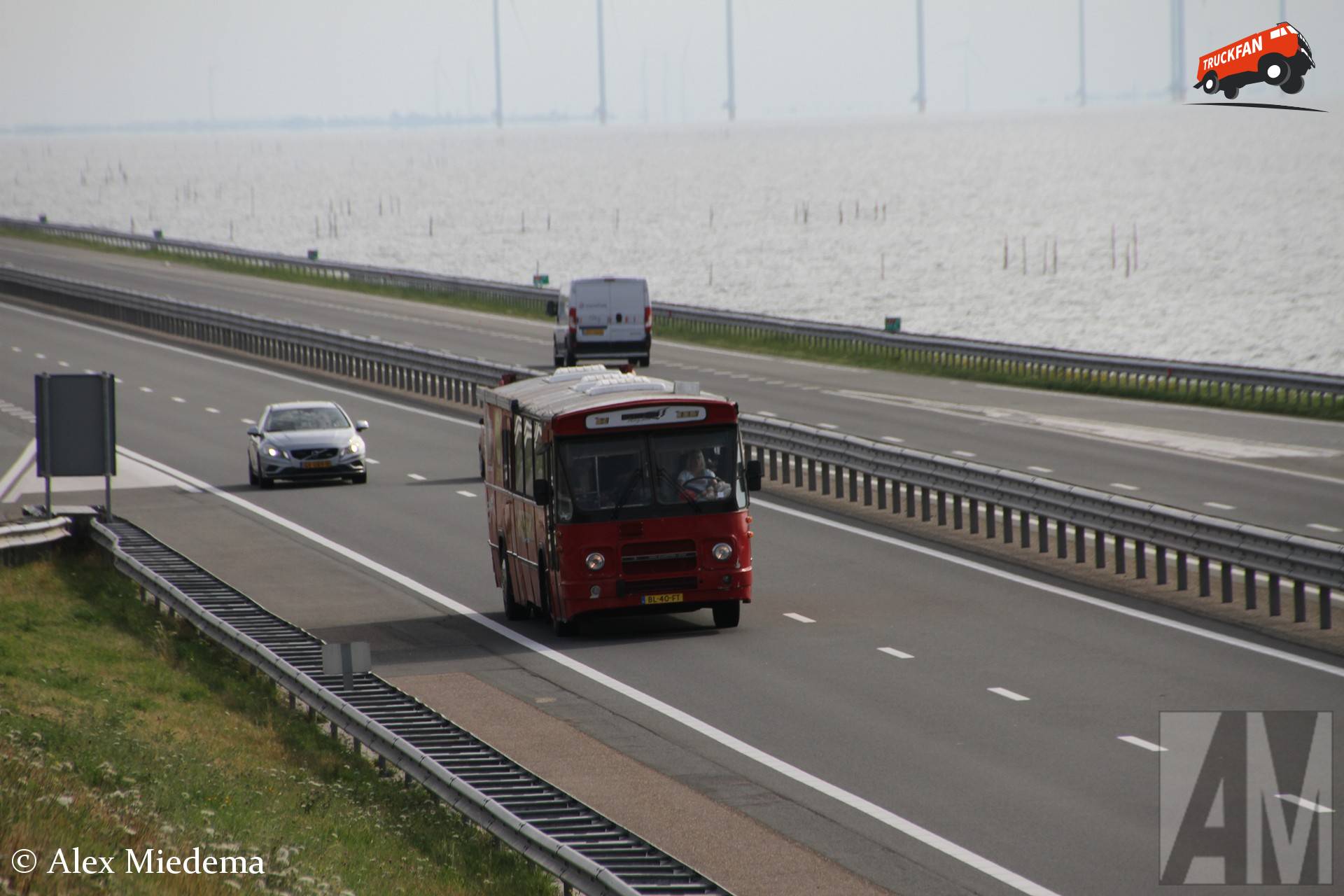 Den Oudsten lijnbus