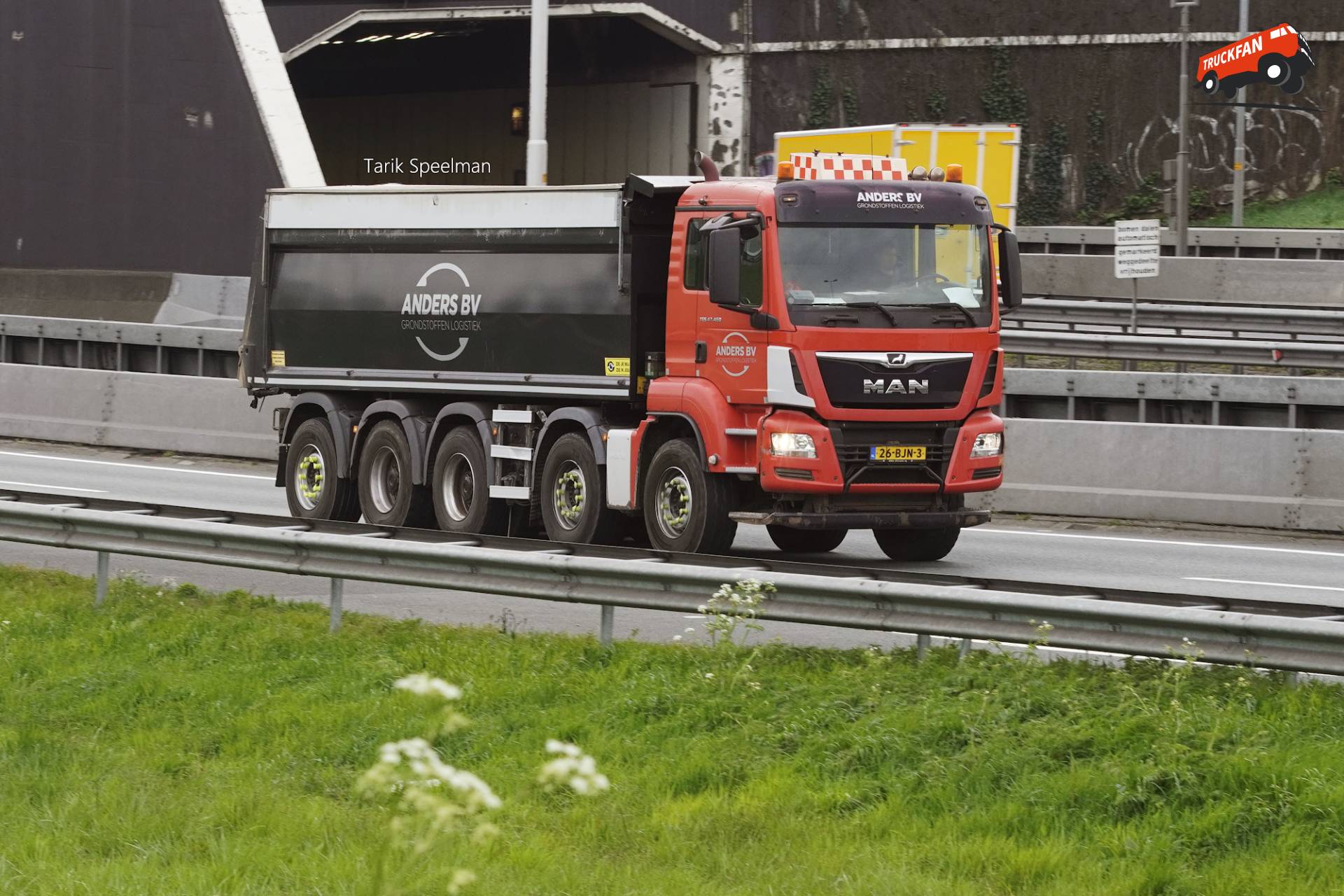 Kipper truck from Anders B.V. on A16 highway