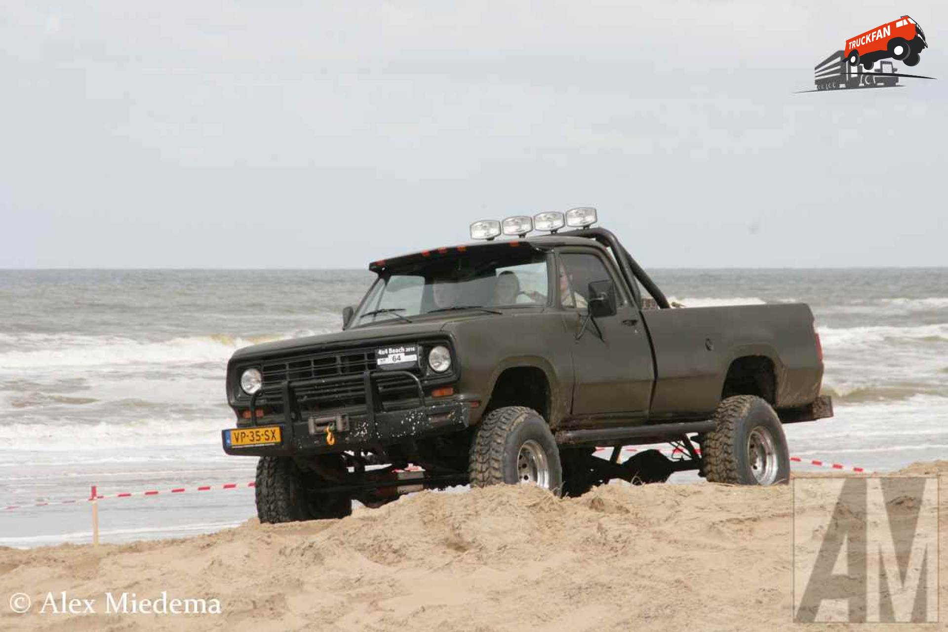 Dodge W200