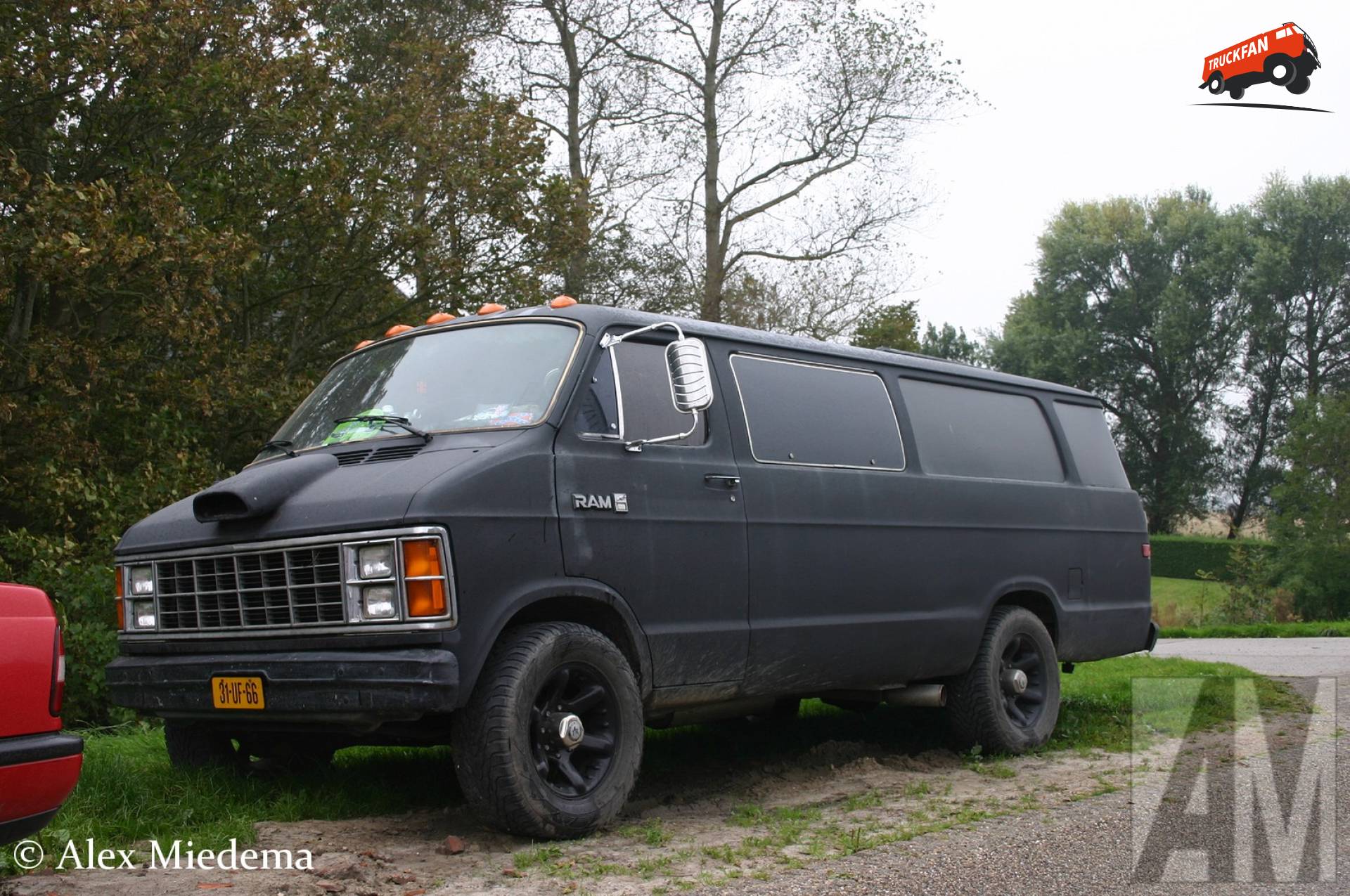 Dodge Ram Van
