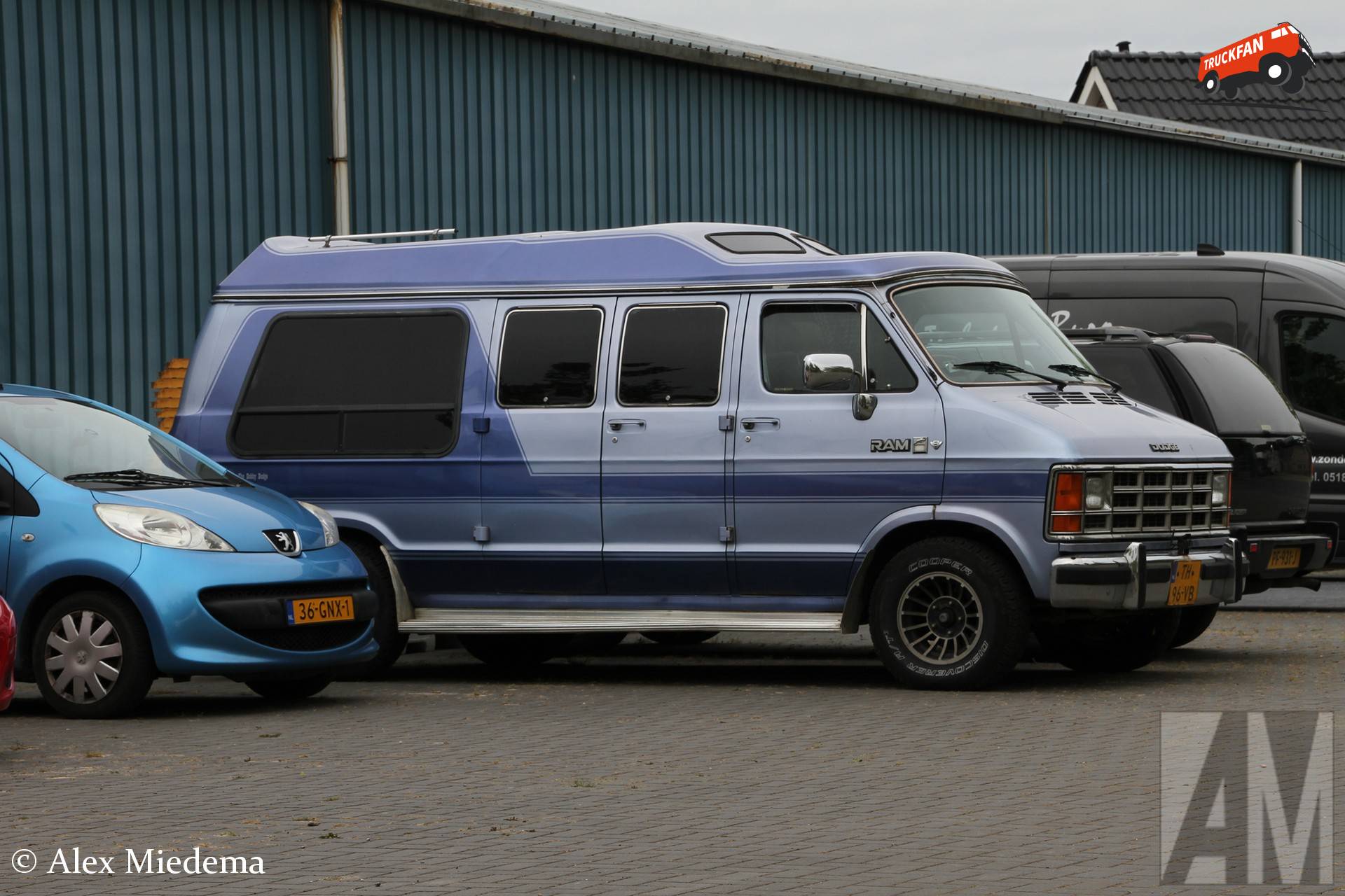 Dodge Ram Van