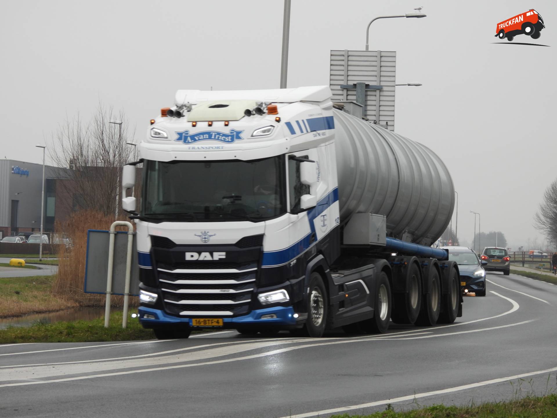 DAF XF 2021 vrachtwagen van Weihandel en Transportbedrijf van Triest