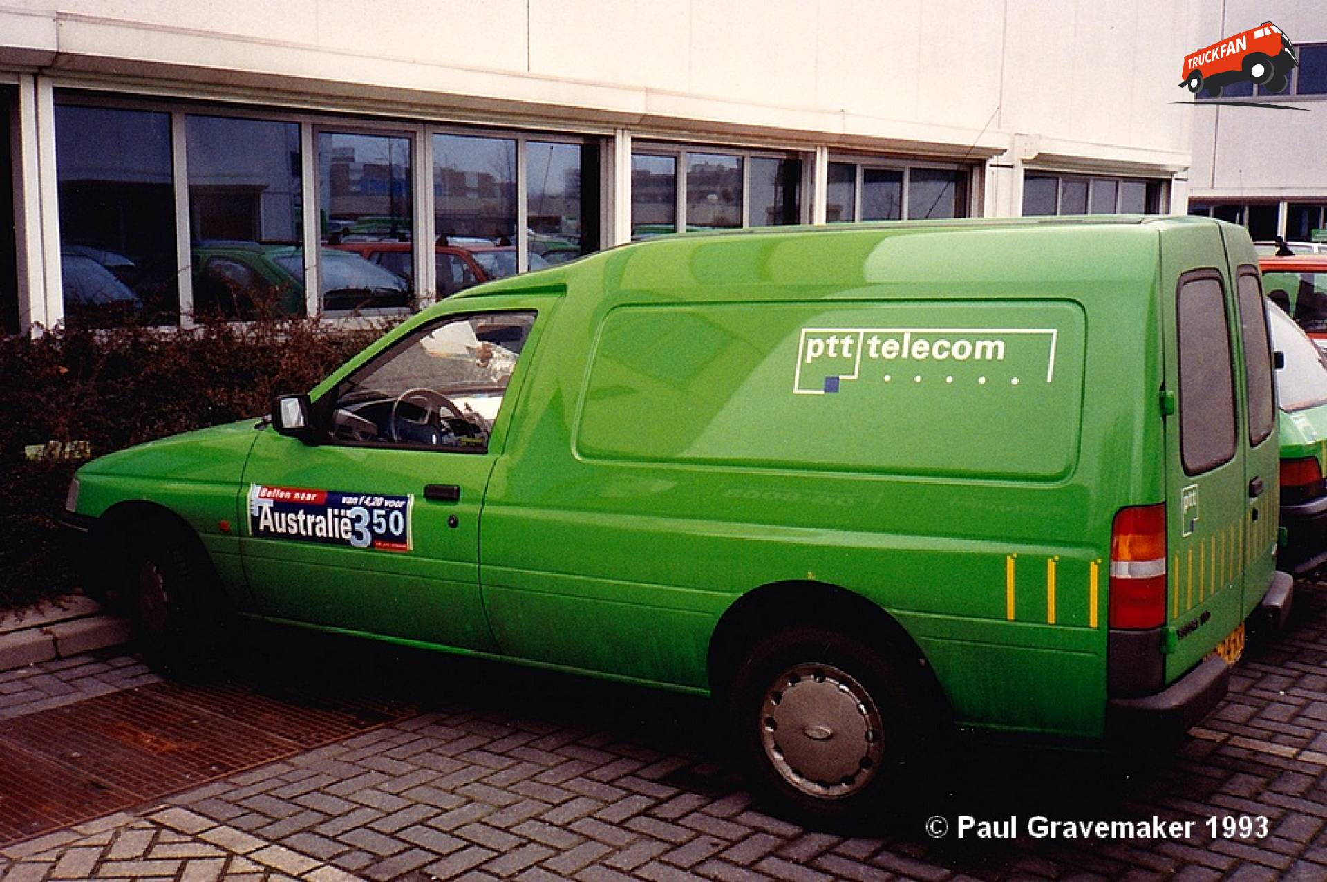 1423637-escort-van-ford.jpg