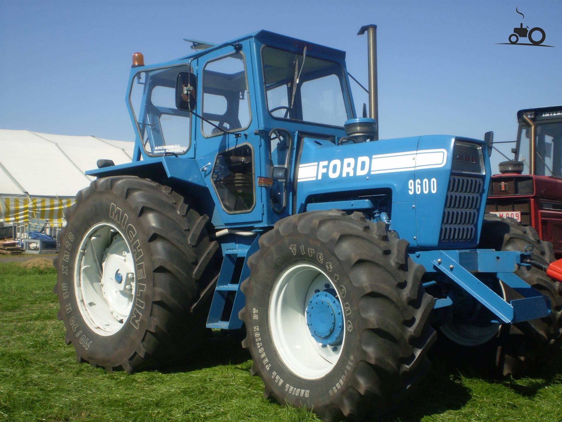 foto-ford-9600-66694-truckfan