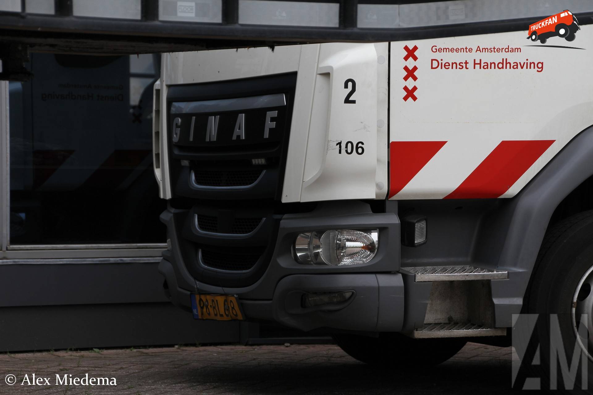 GINAF LE2112